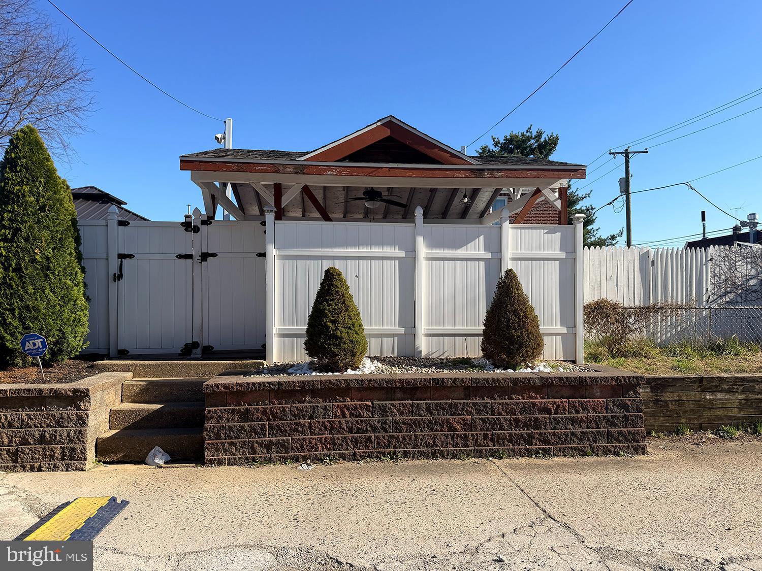 5705 TACKAWANNA STREET