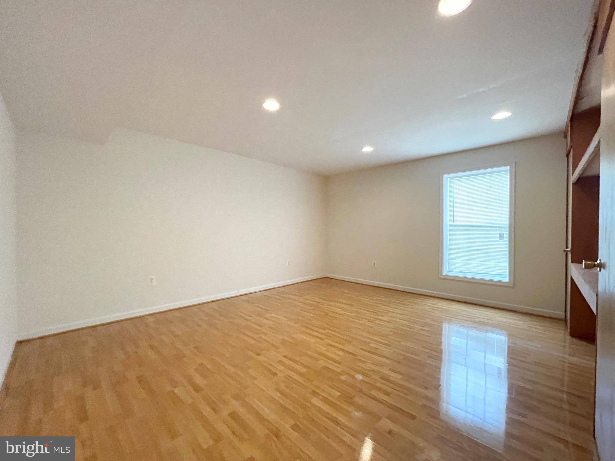 VILLAGES OF URBANA - Residential