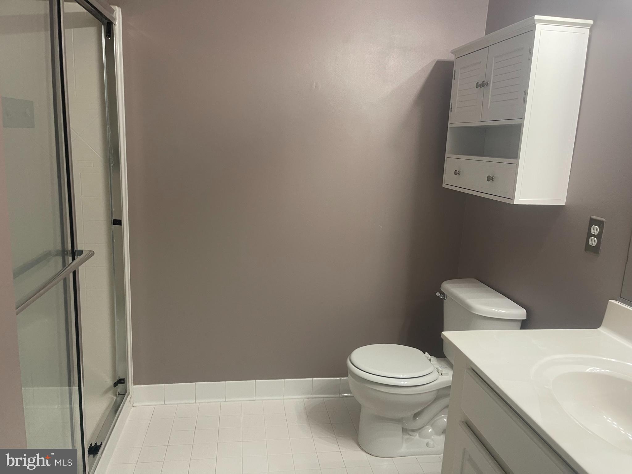 IRWINS CHOICE - Residential Lease