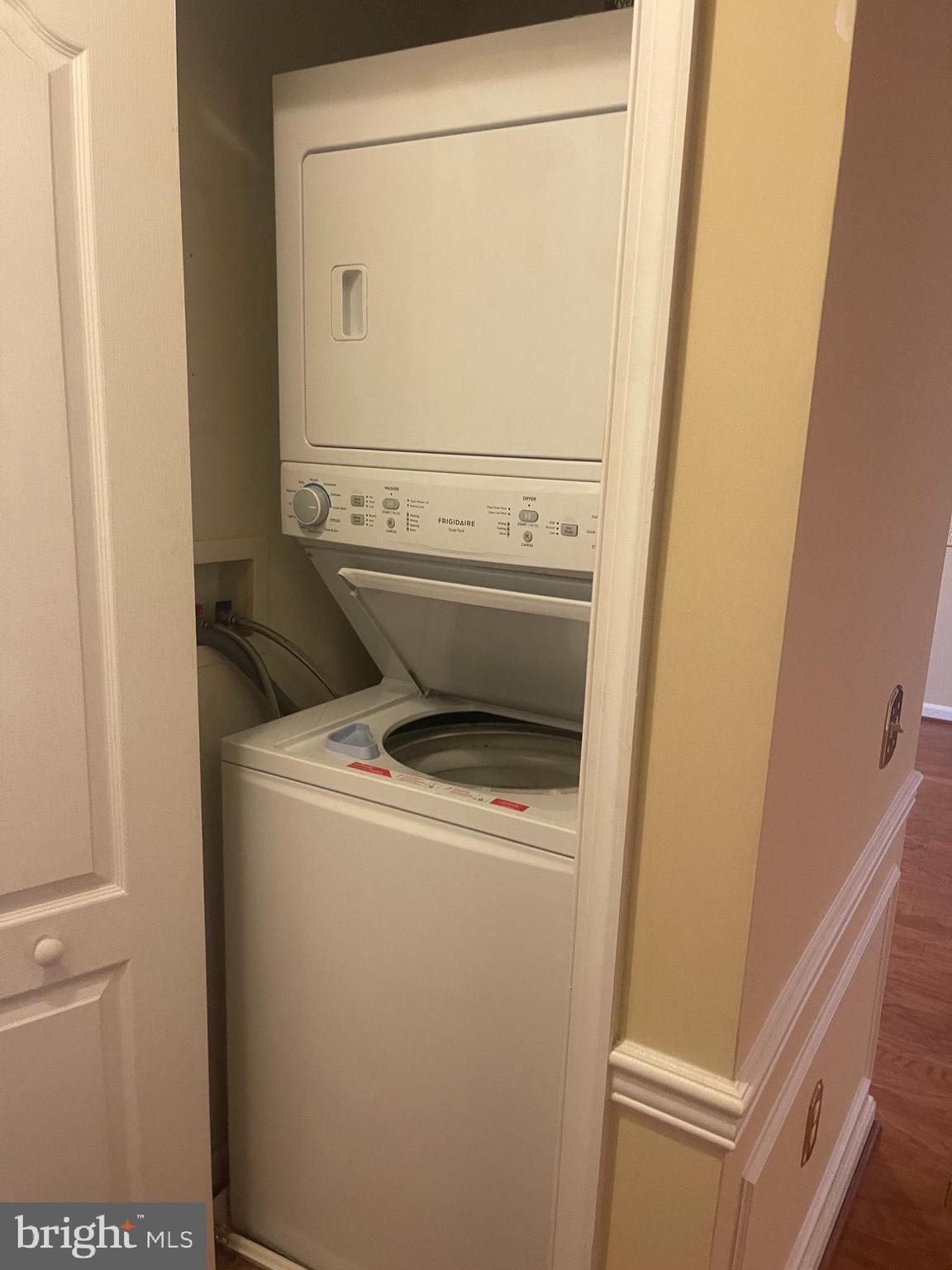 IRWINS CHOICE - Residential Lease