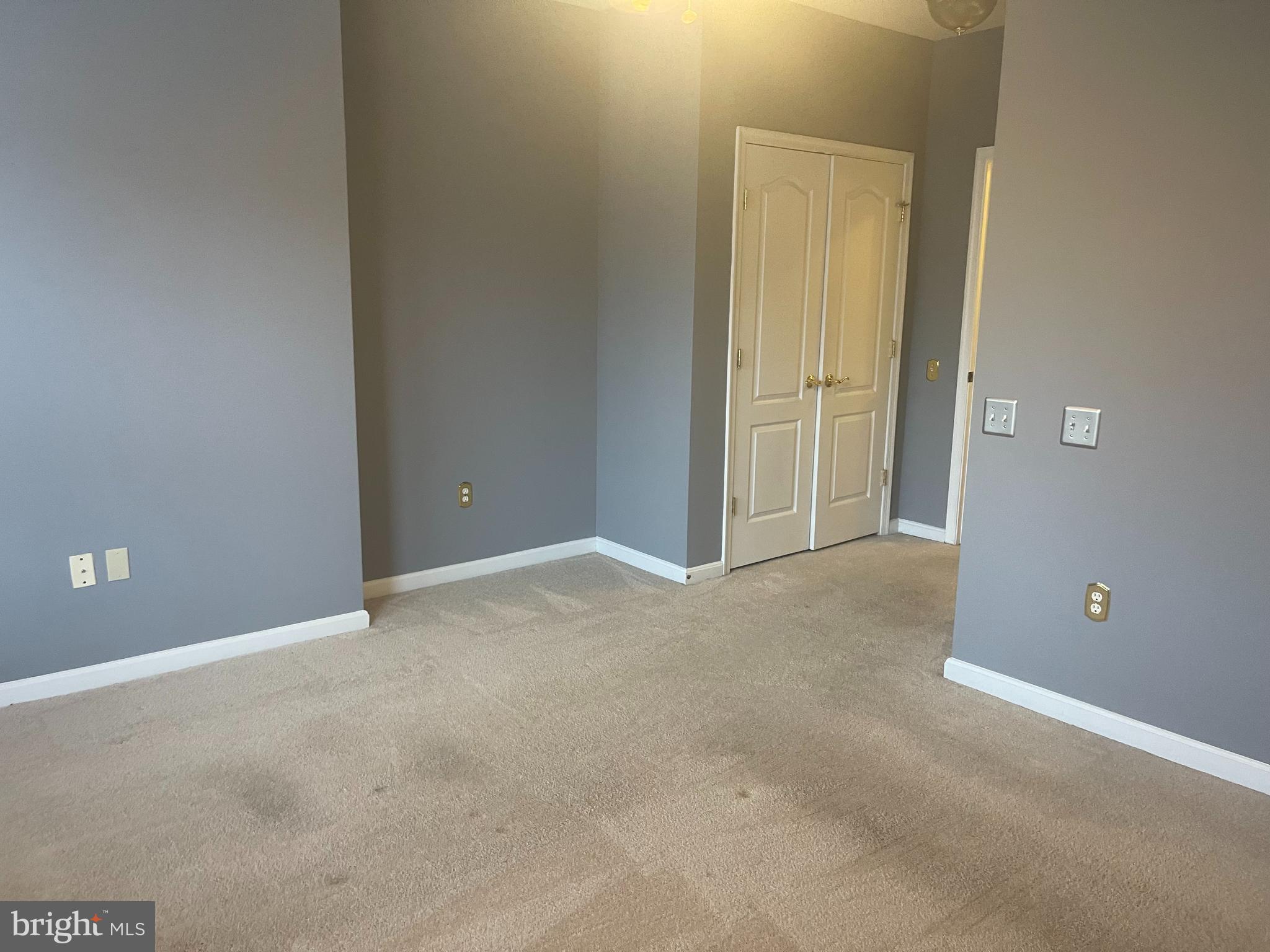 IRWINS CHOICE - Residential Lease