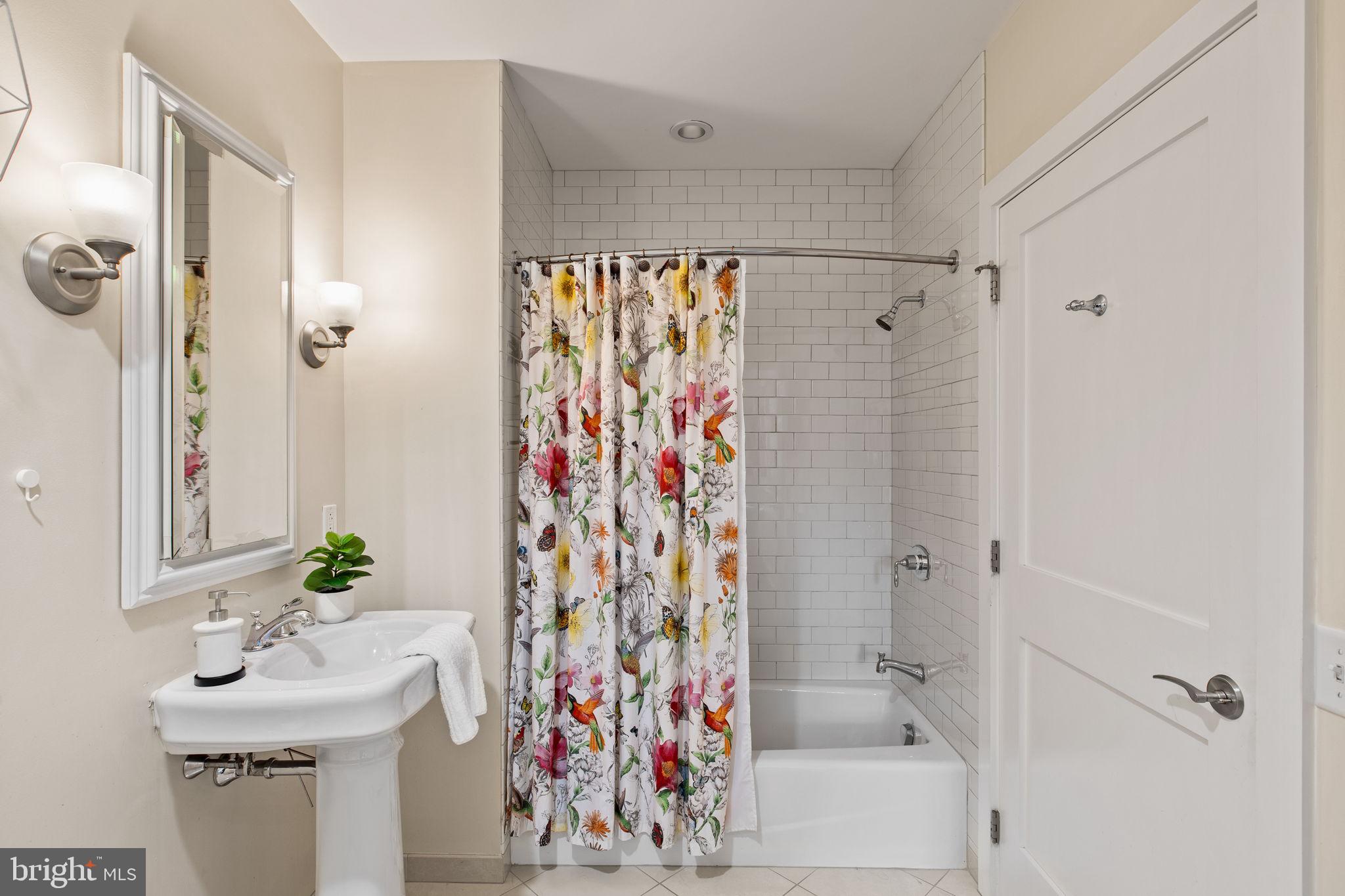 PEMBROKE NORTH - Residential