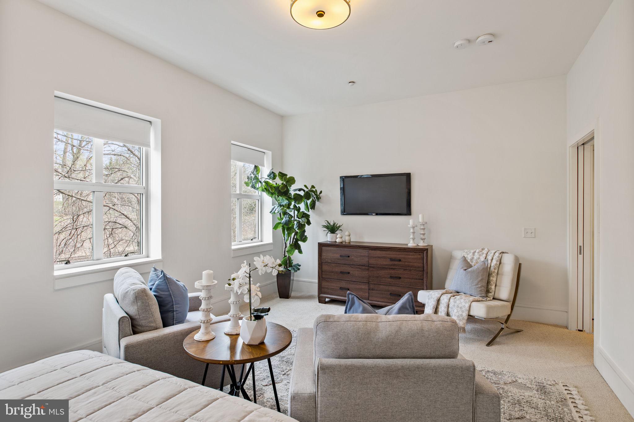 PEMBROKE NORTH - Residential