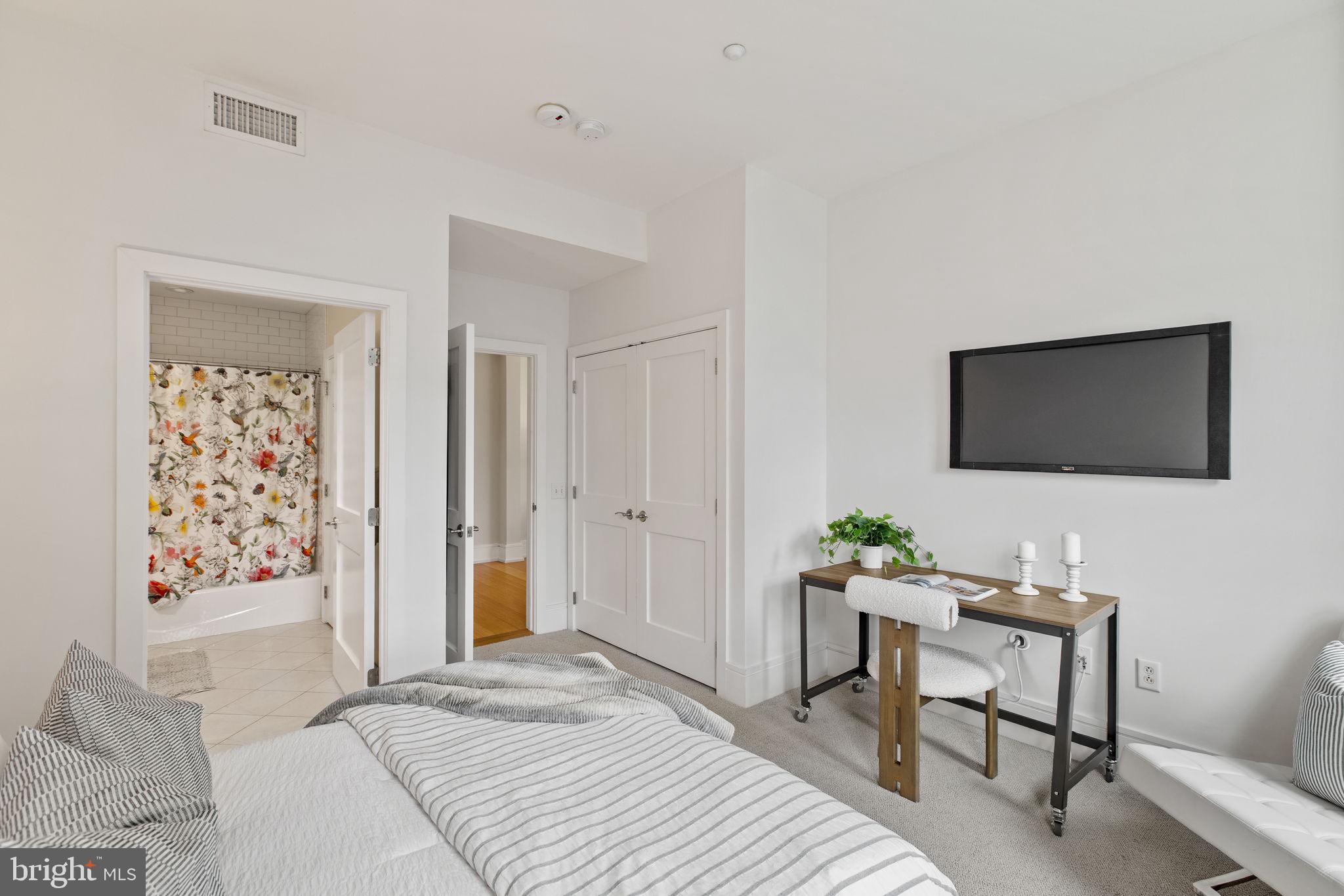 PEMBROKE NORTH - Residential