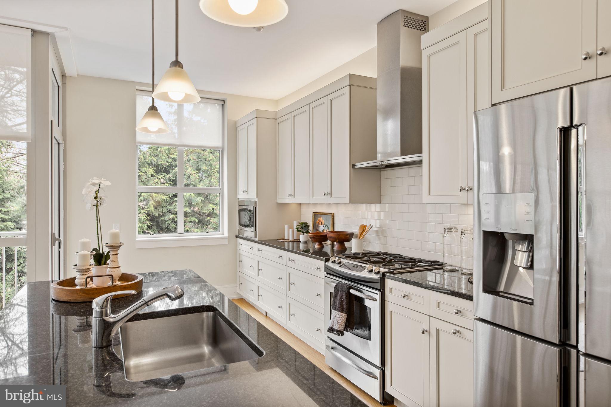 PEMBROKE NORTH - Residential