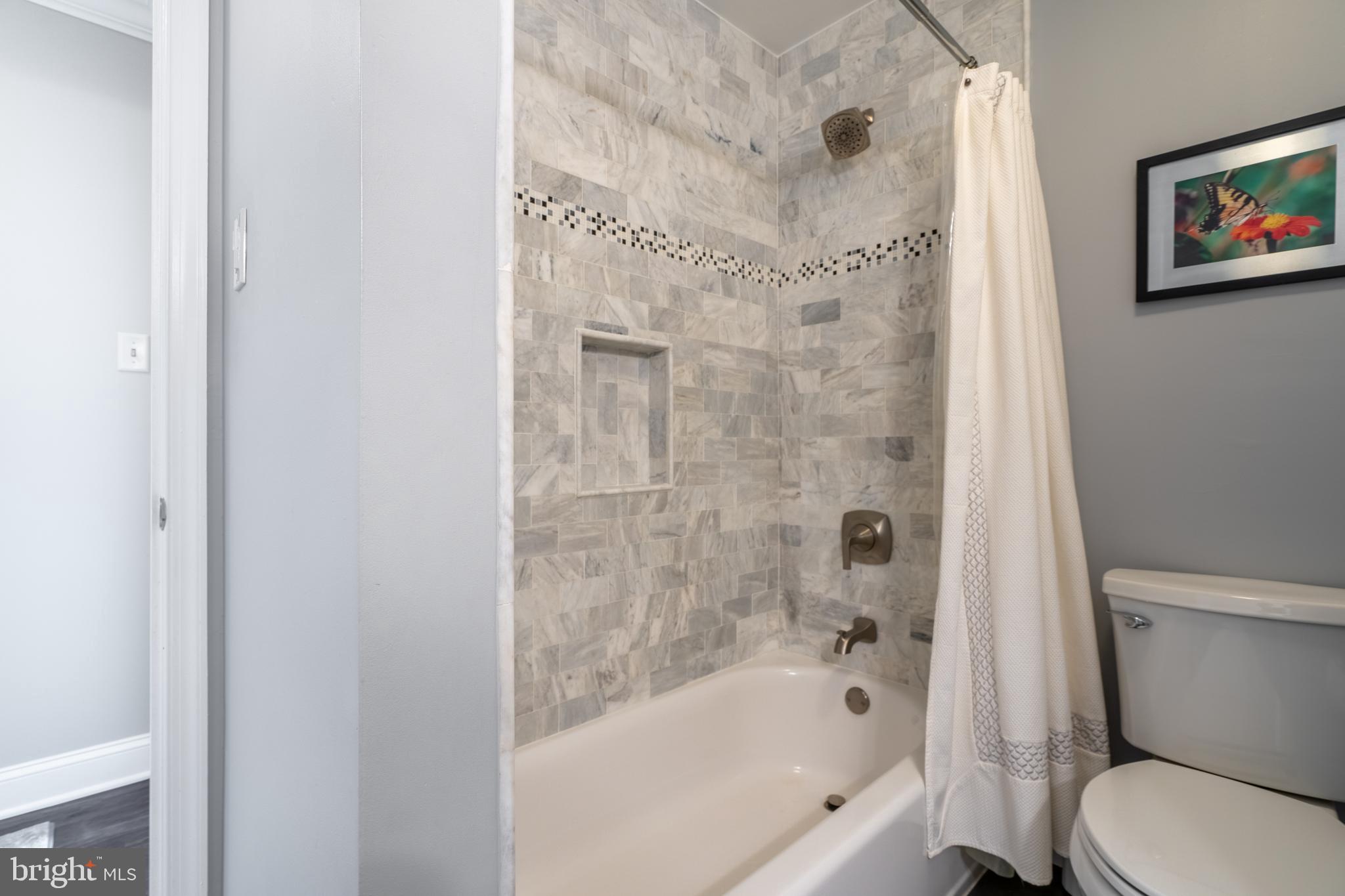 ESTS AT WINDLESTRA - Residential