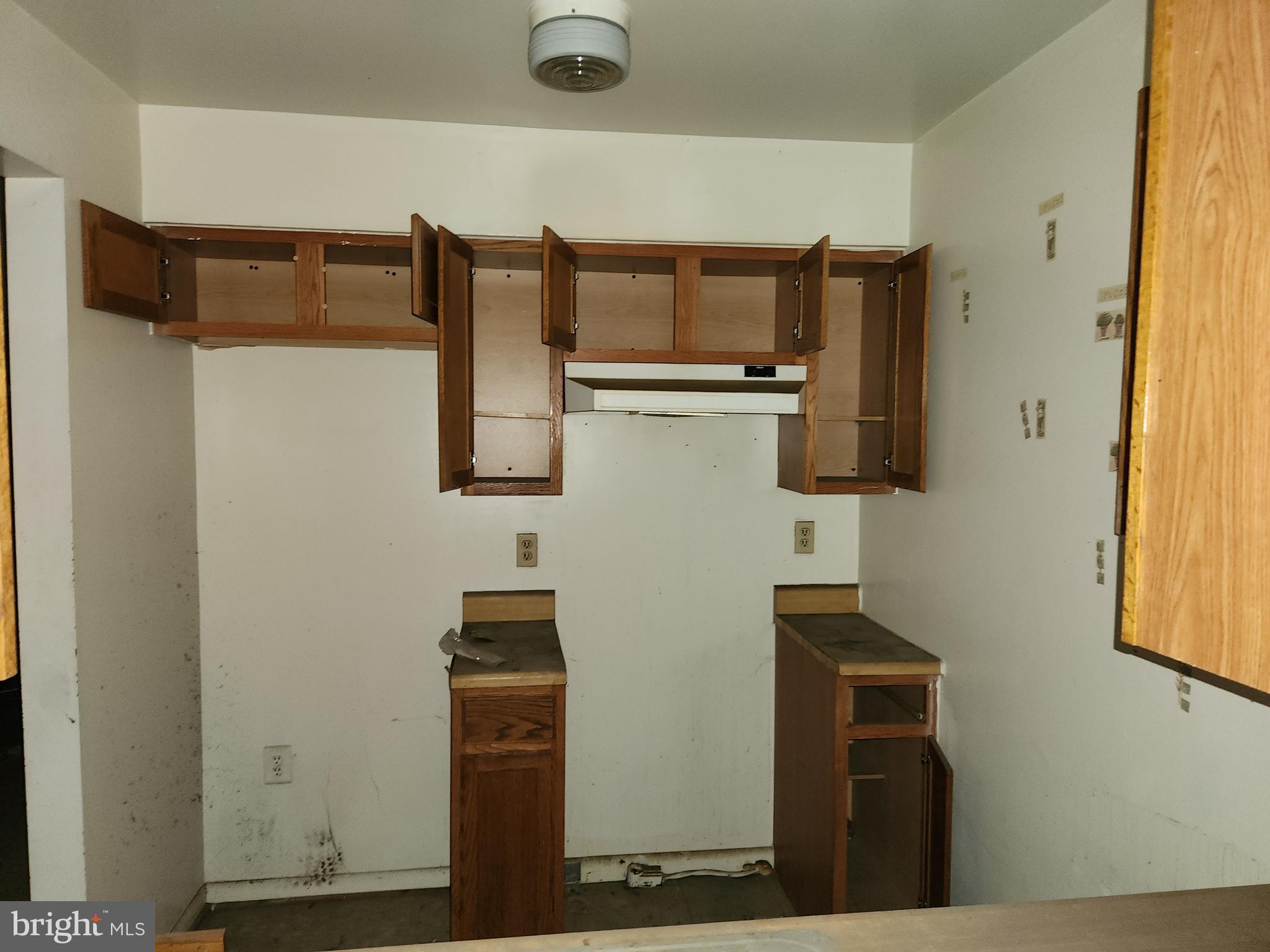 SANDTOWN-WINCHESTER - Residential