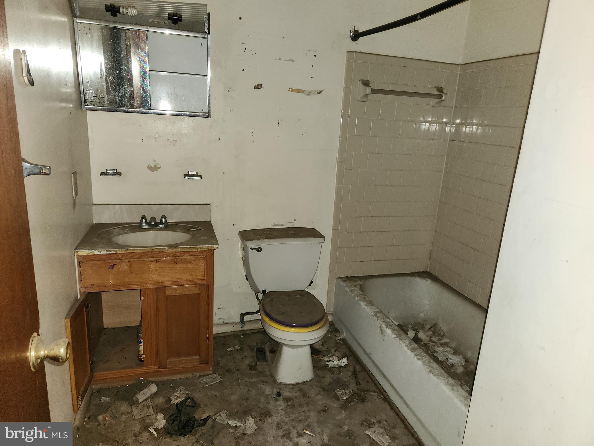 SANDTOWN-WINCHESTER - Residential