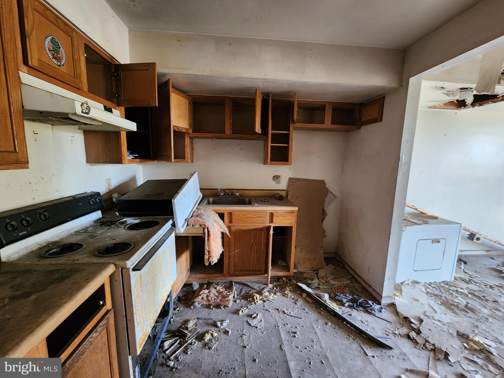 SANDTOWN-WINCHESTER - Residential