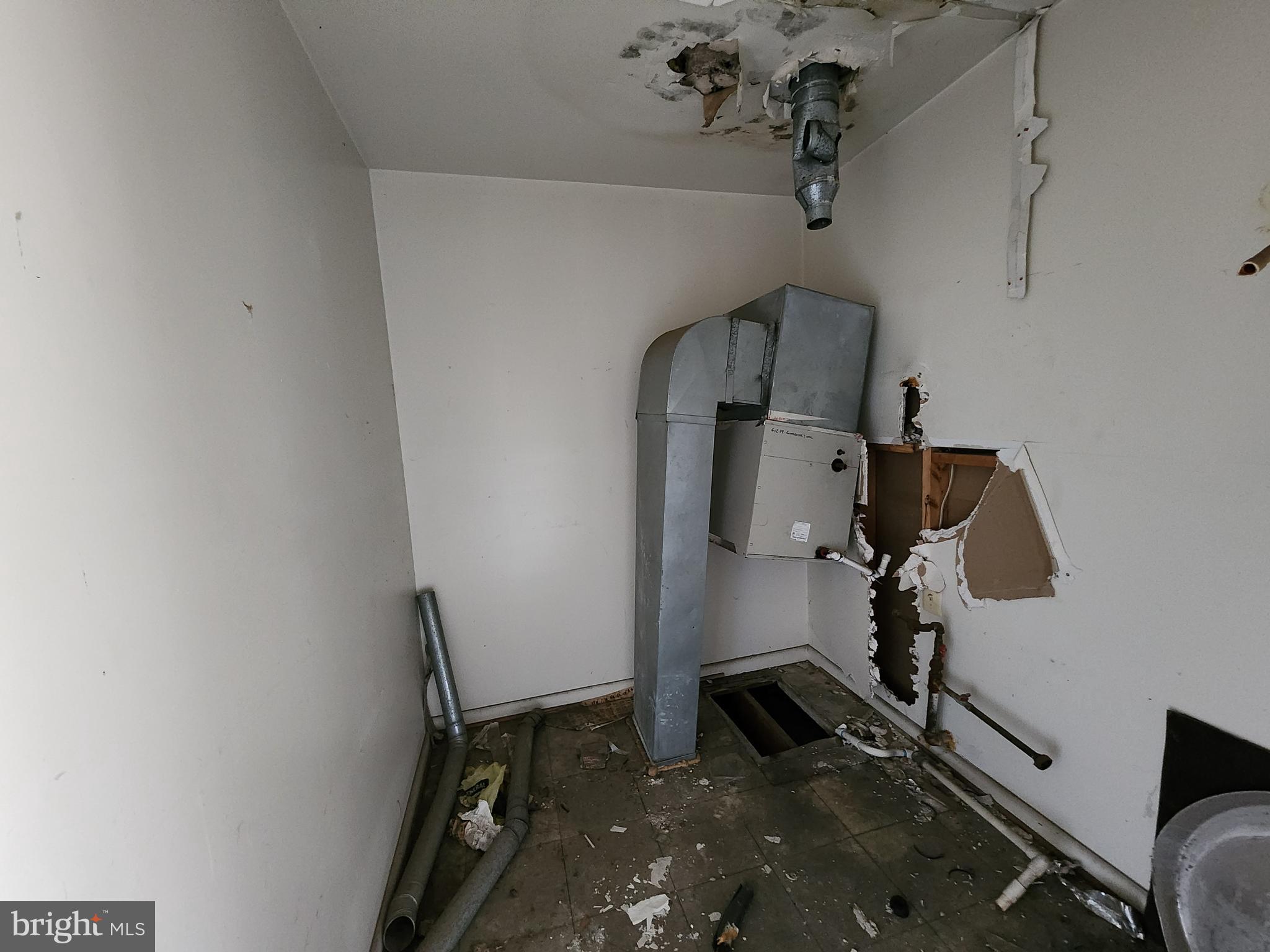 SANDTOWN-WINCHESTER - Residential