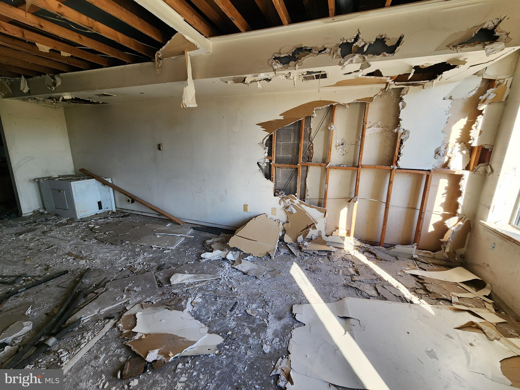 SANDTOWN-WINCHESTER - Residential