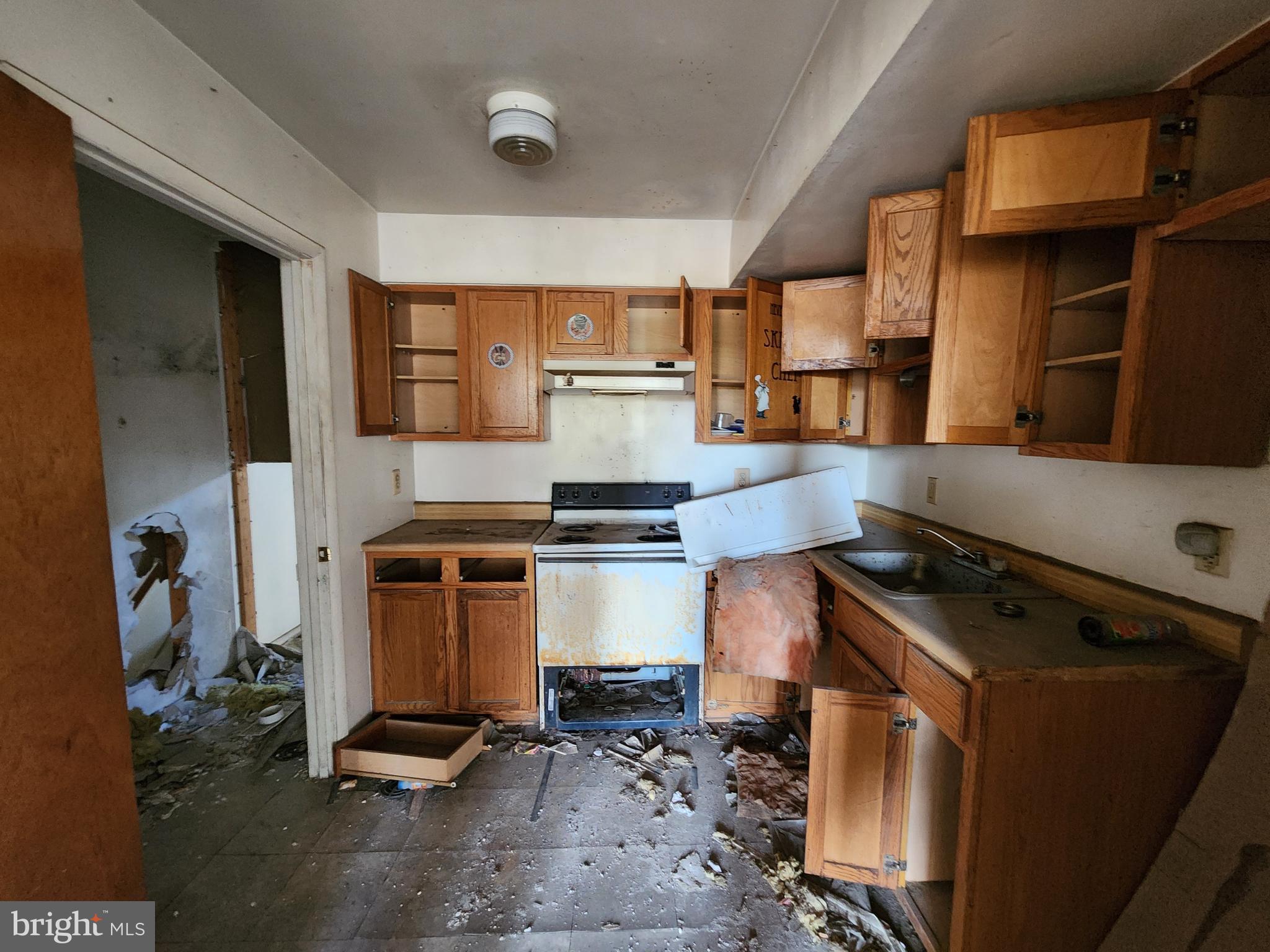 SANDTOWN-WINCHESTER - Residential