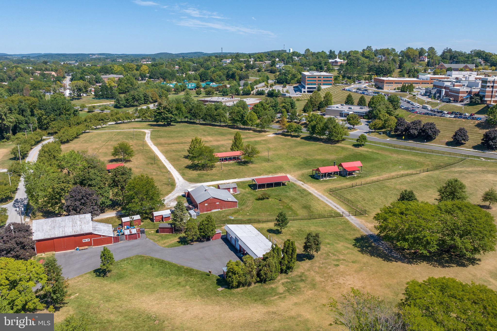WINCHESTER PARK - Residential