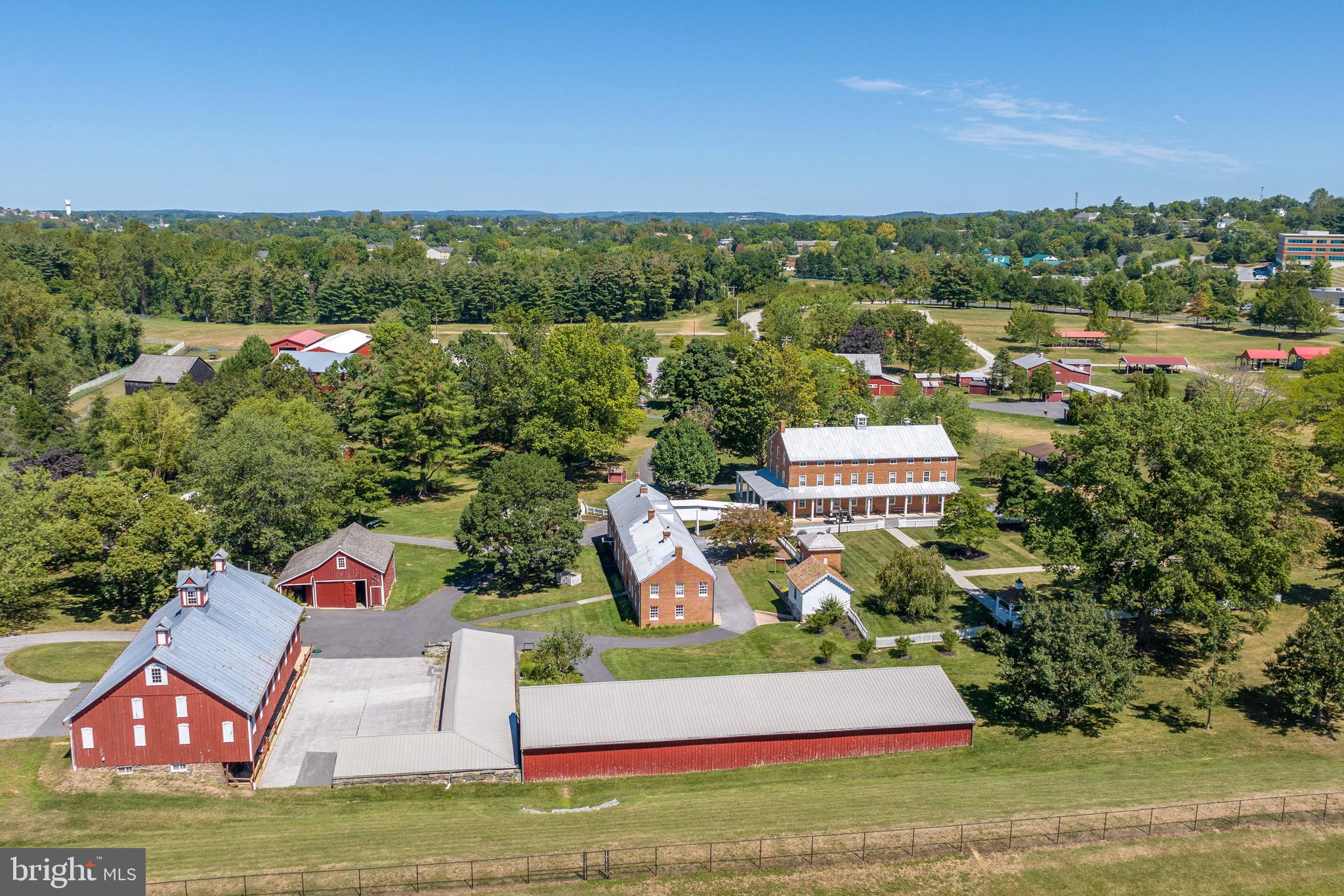 WINCHESTER PARK - Residential