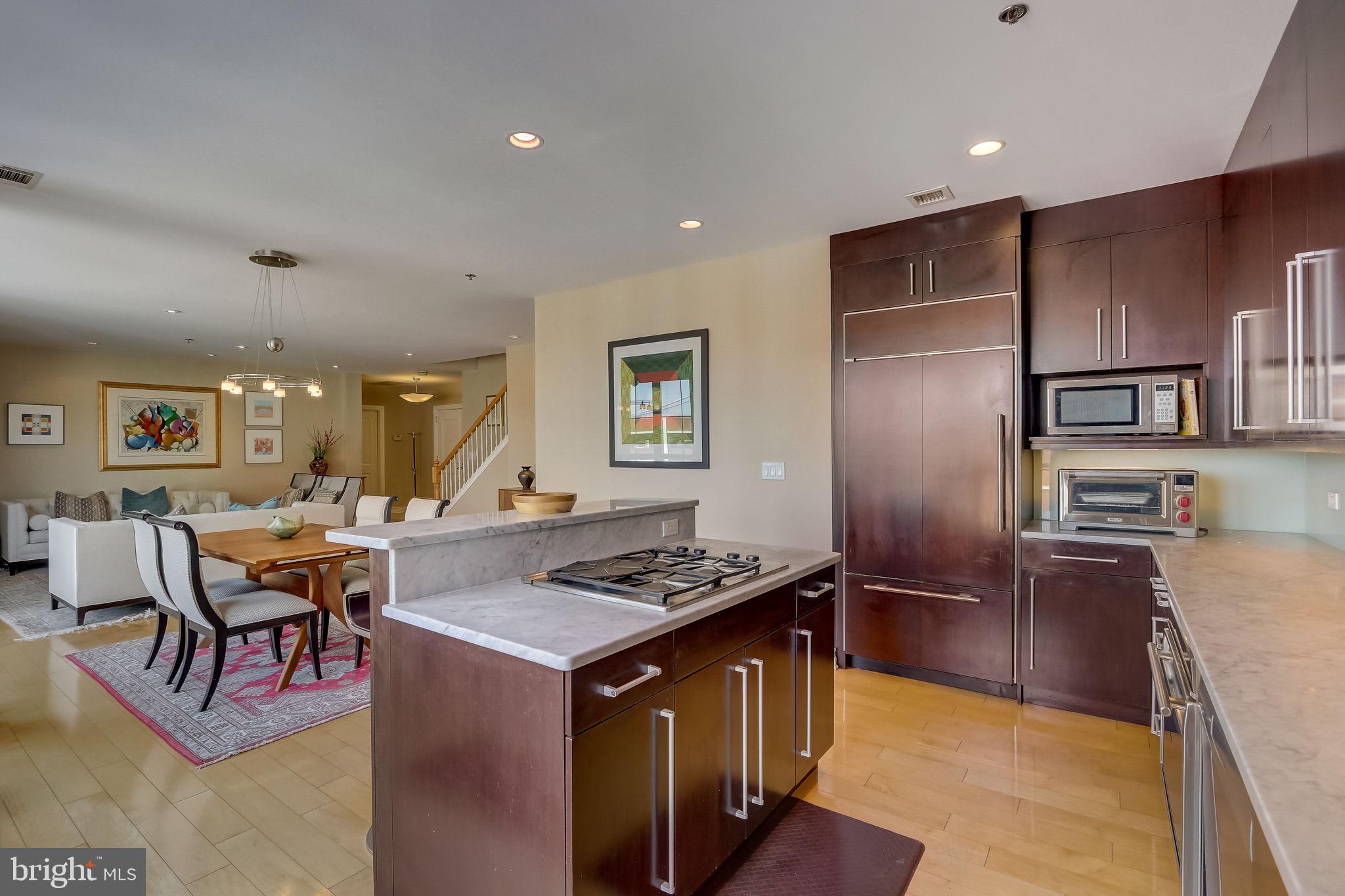 SOCIETY HILL - Residential