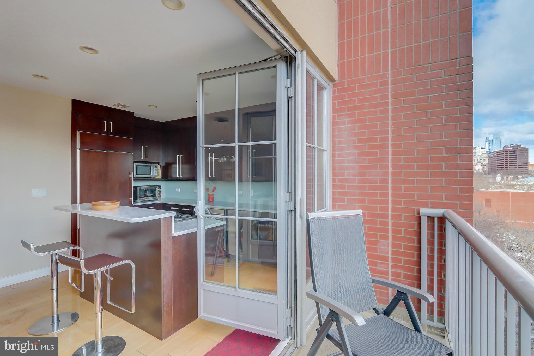 SOCIETY HILL - Residential