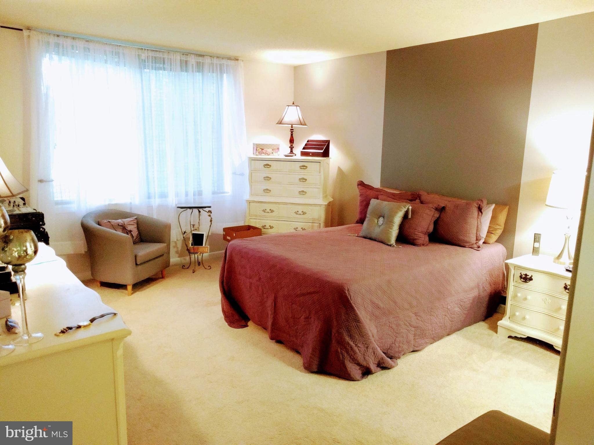 SKYLINE HOUSE - Residential Lease