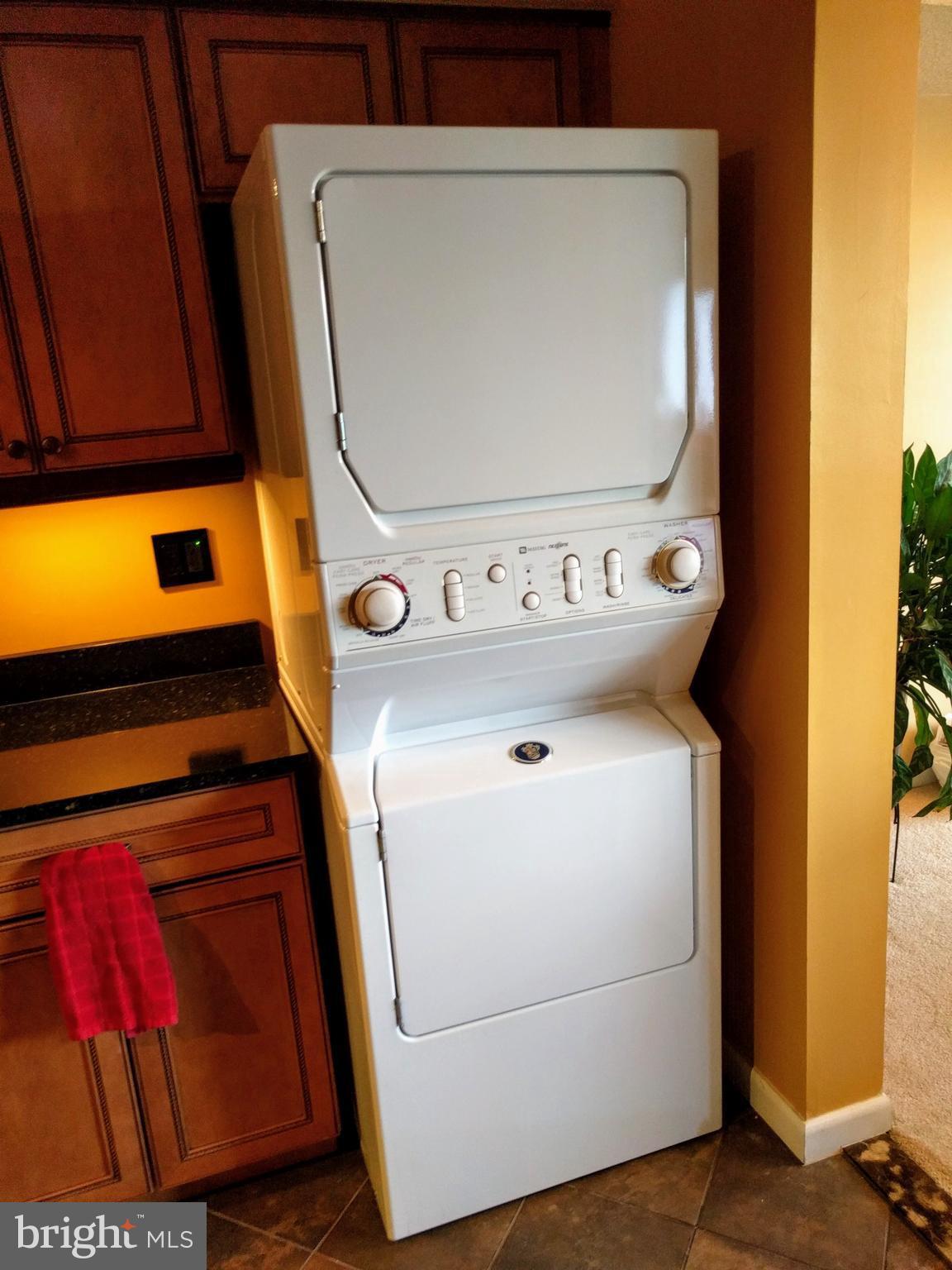 SKYLINE HOUSE - Residential Lease