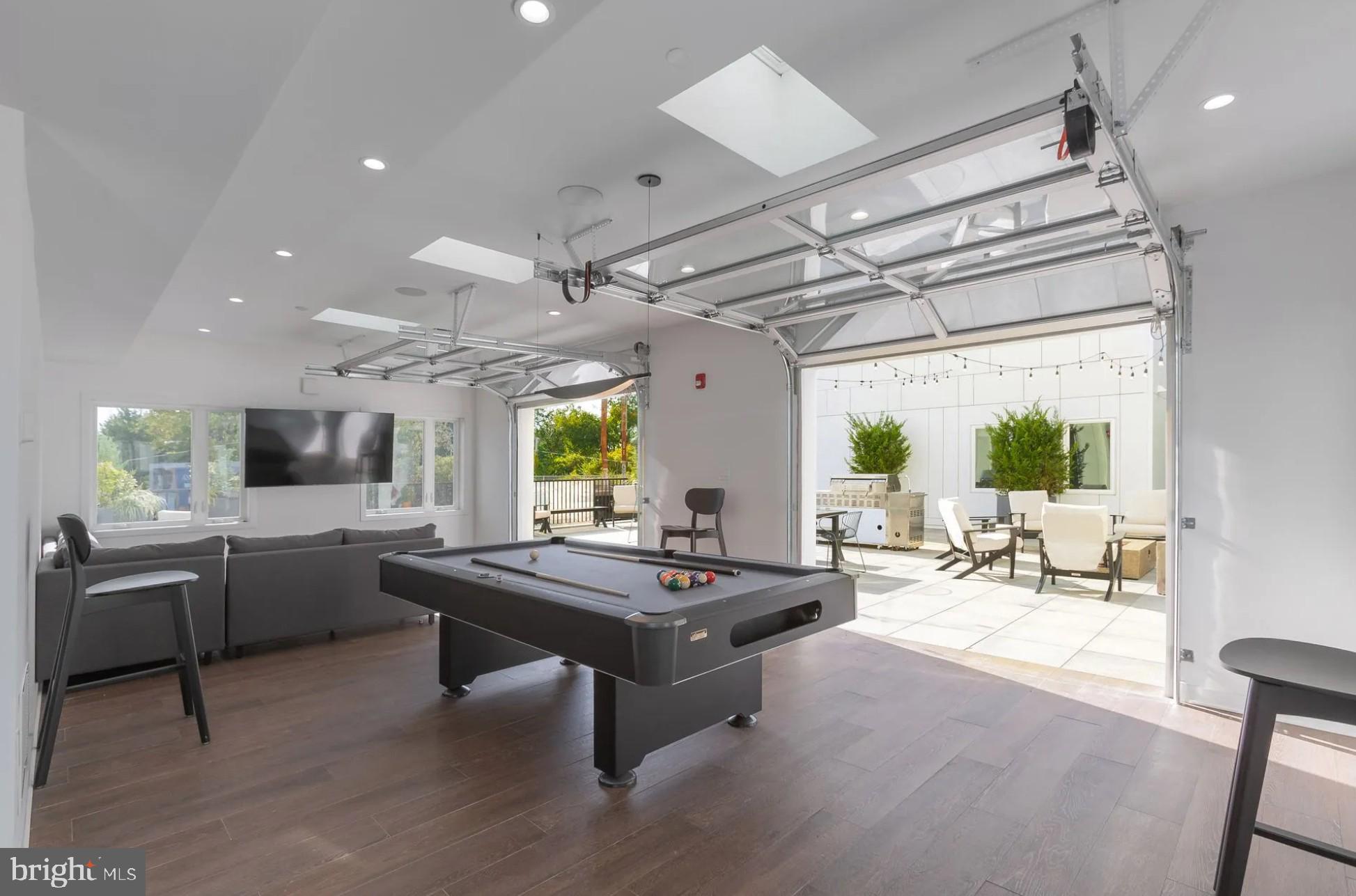 2501 WASHINGTON AVENUE 2B-304