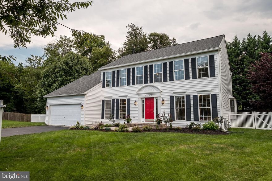 RARELY available, on-the-court, GORGEOUS home in sought after Middlebury! Featuring freshly painted decorator colors, stunning 2 story foyer, open floor plan, stylish new bathrooms, large BR's, and gorgeous hardwood floors on main & 2nd flr. HUGE fin bsmt w/in-law pot. New stone walkway & landscaping welcomes you! Awesome deck for grilling, dining al fresco, relaxing! Public W/S!