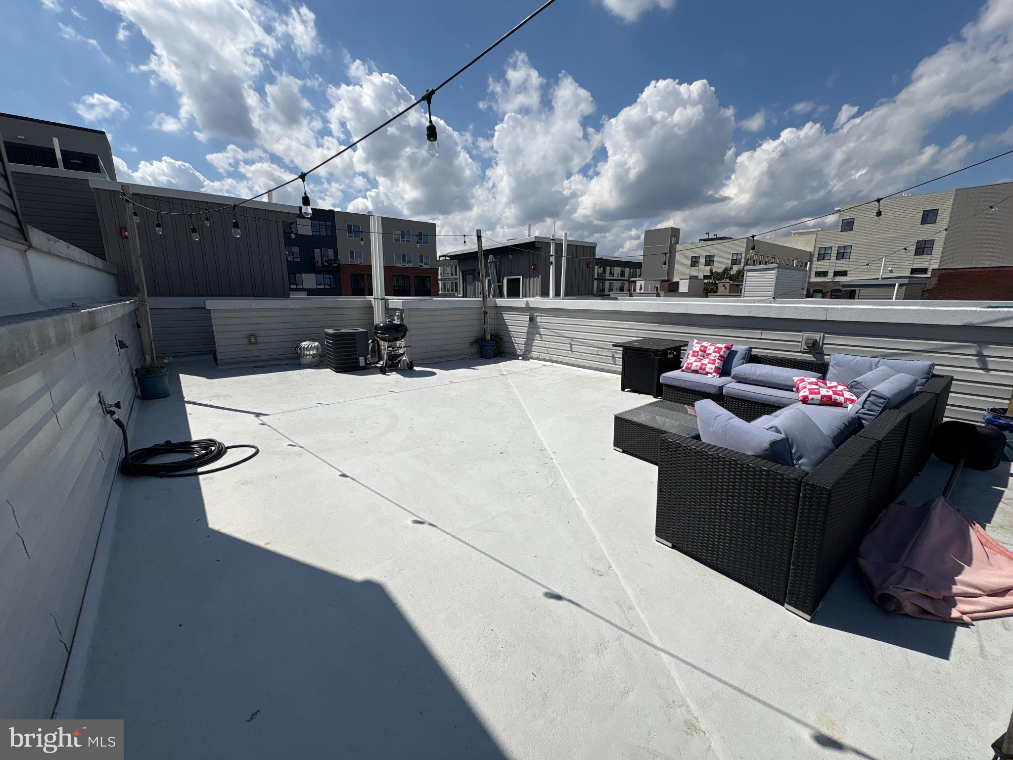 EAST KENSINGTON - Residential Lease