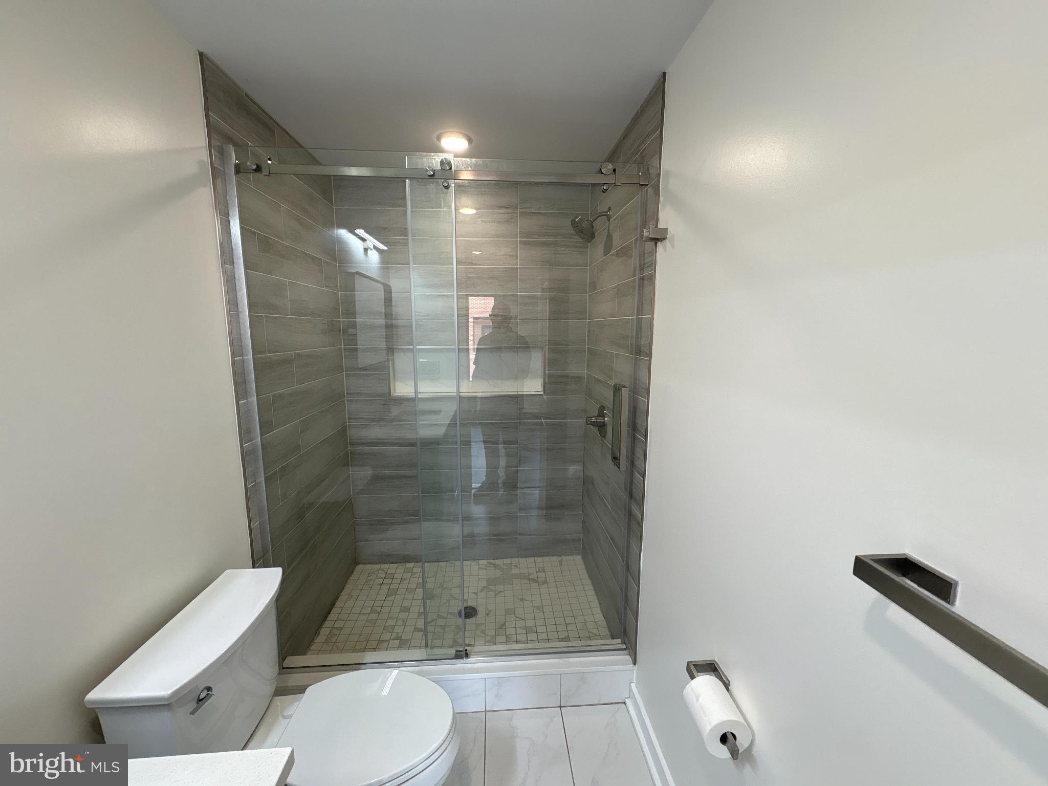 EAST KENSINGTON - Residential Lease