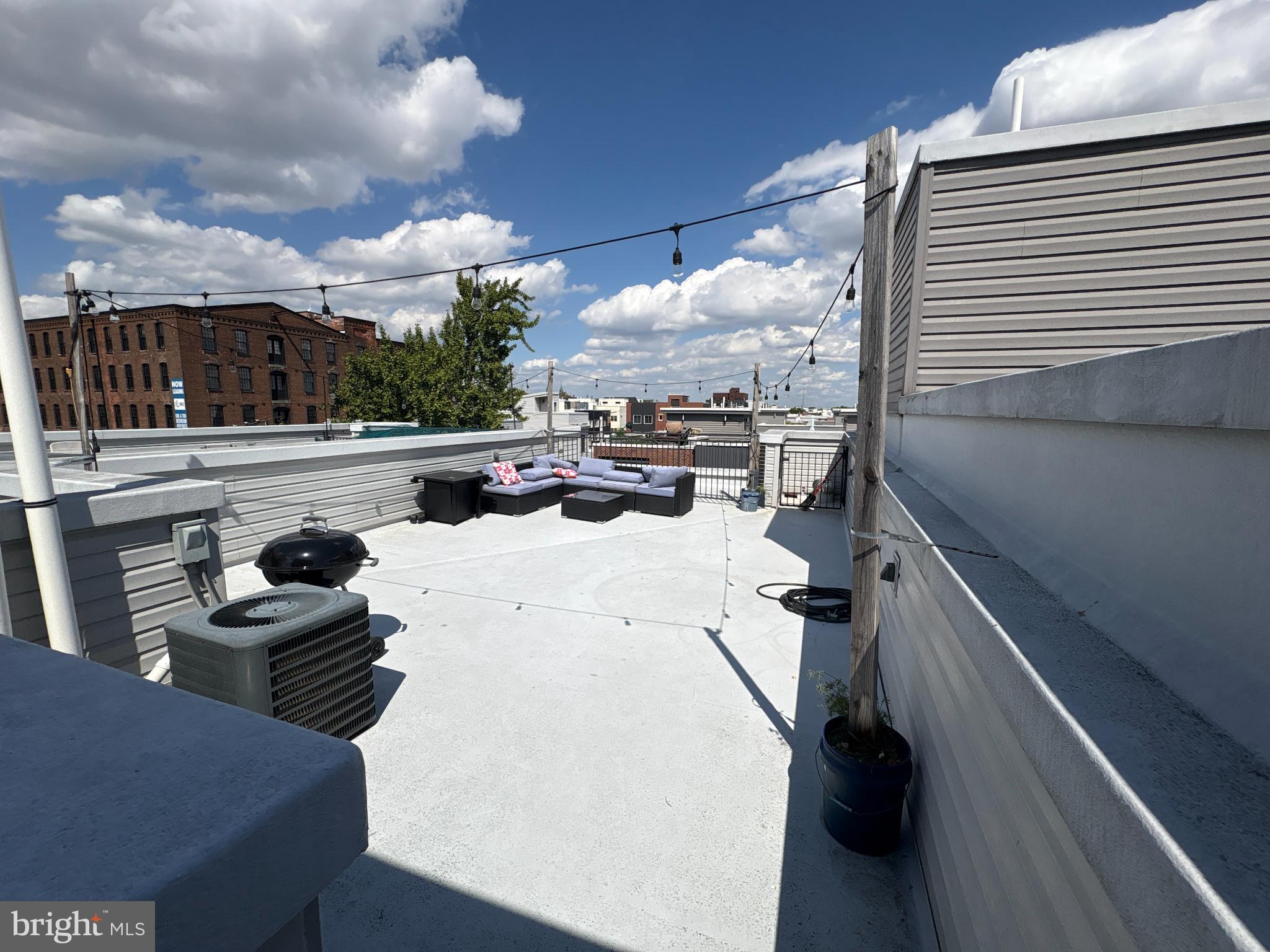 EAST KENSINGTON - Residential Lease