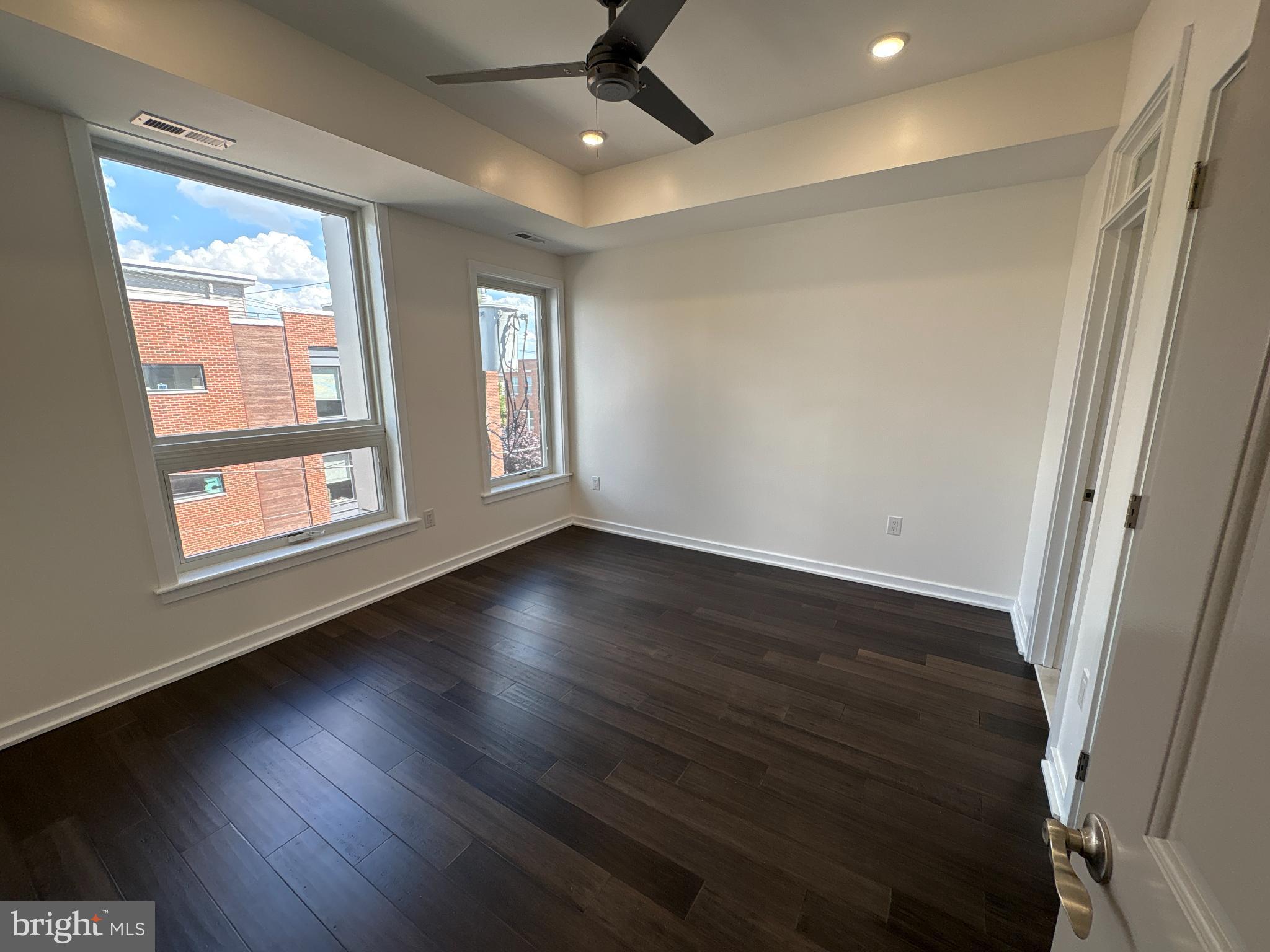 EAST KENSINGTON - Residential Lease