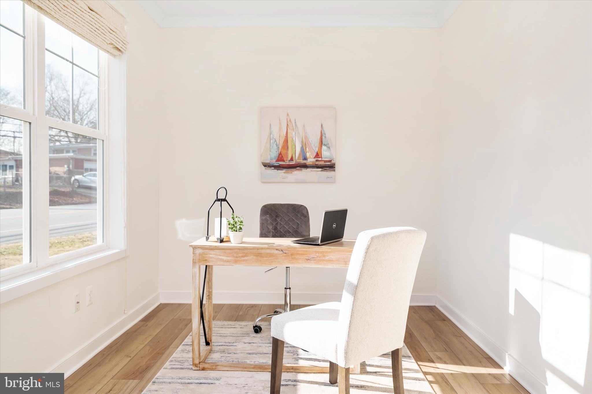 WOODLAND BEACH - Residential