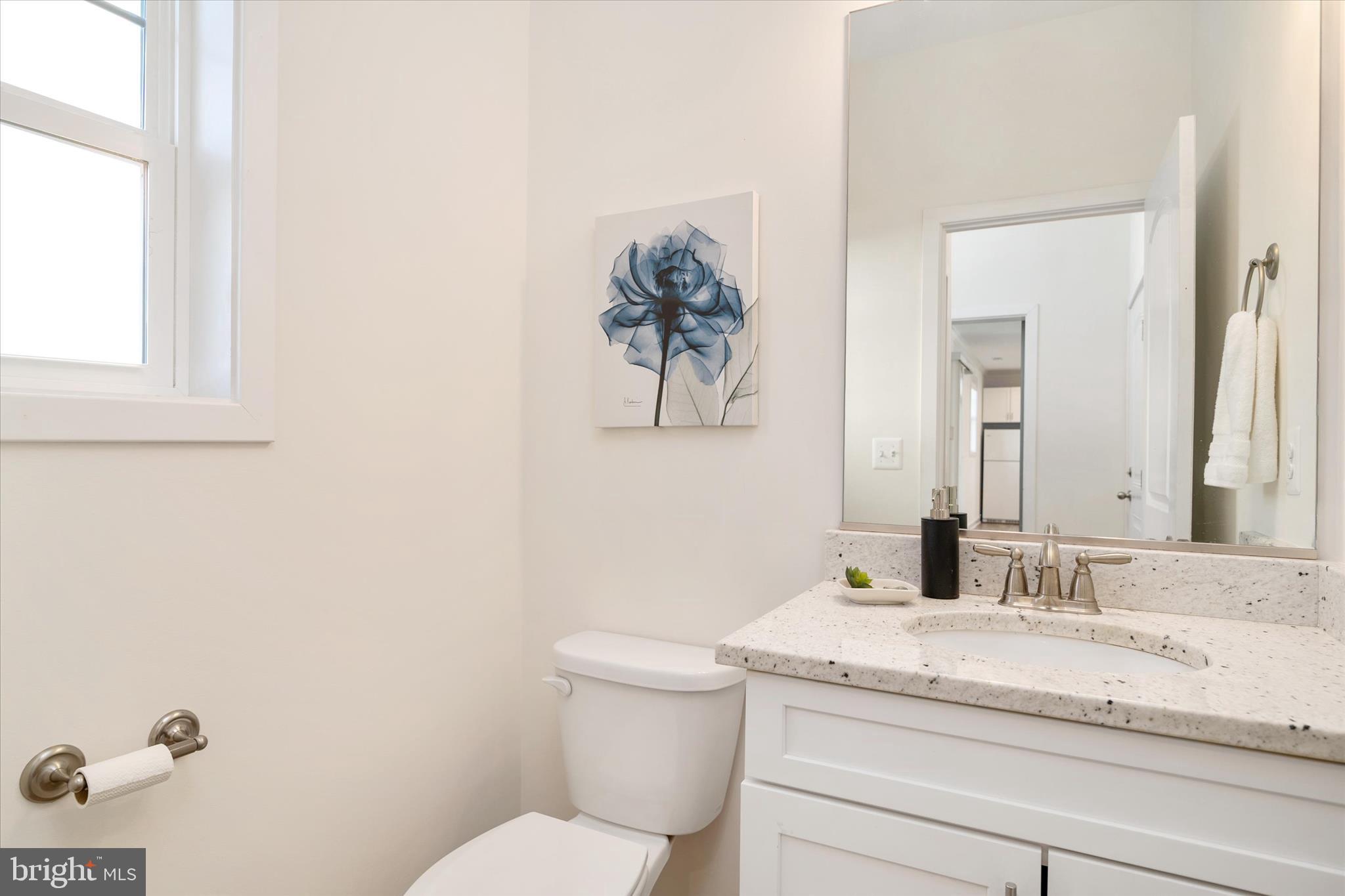 WOODLAND BEACH - Residential