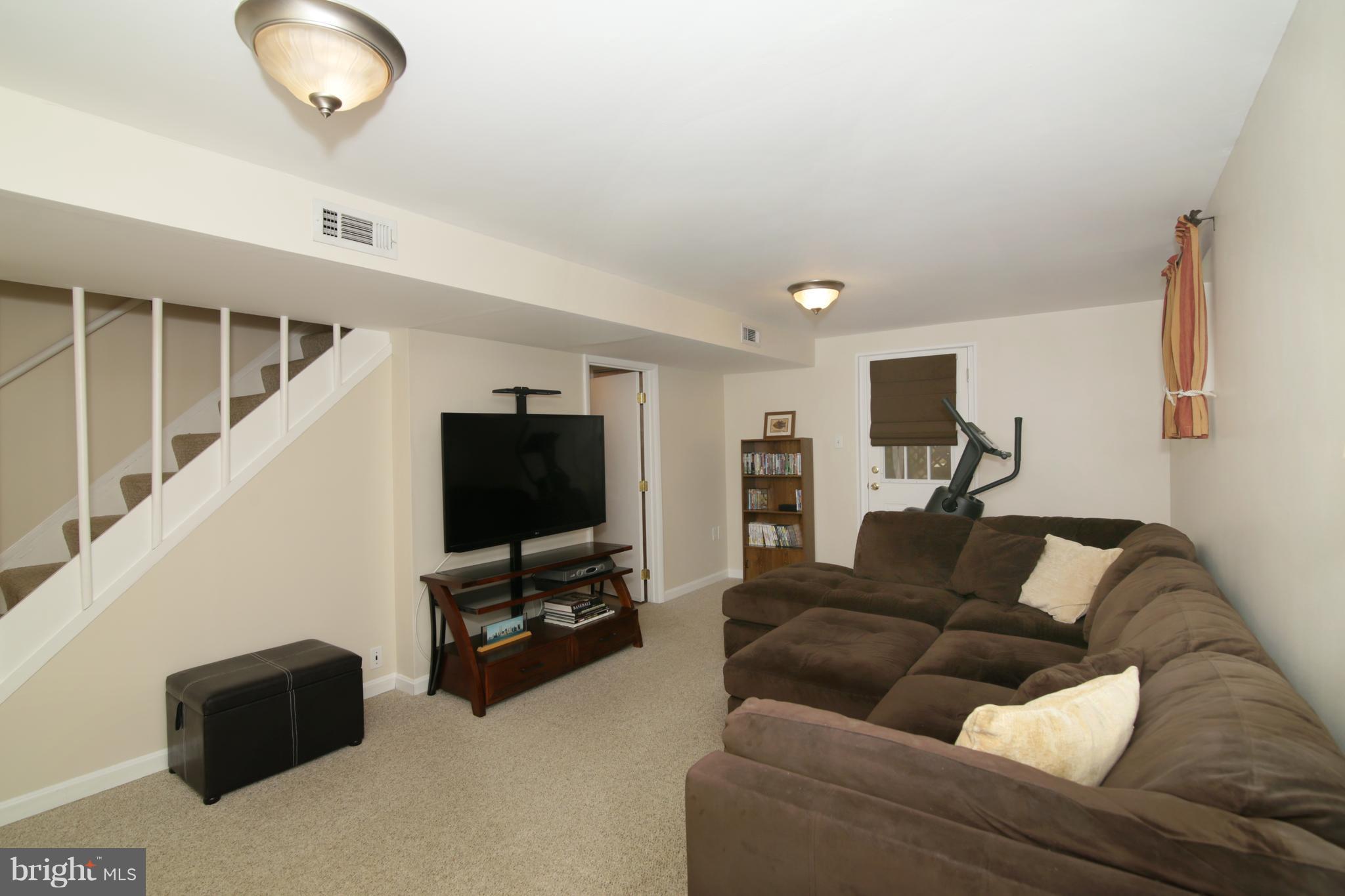 ORANGE HUNT ESTATES - Residential