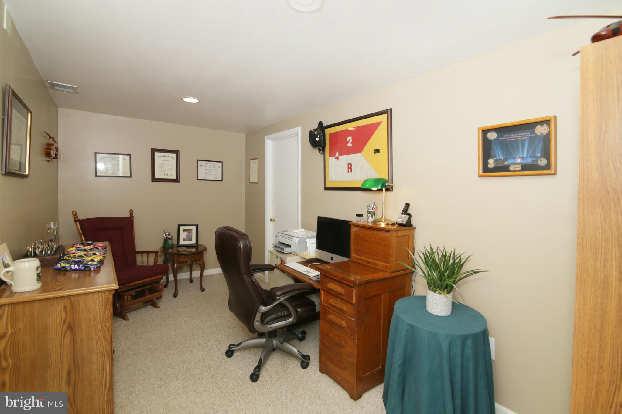 ORANGE HUNT ESTATES - Residential
