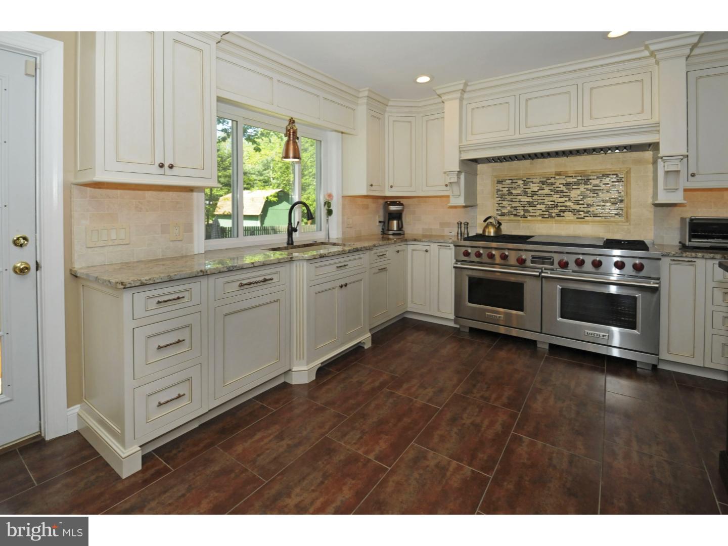 JENKINTOWN MANOR - Residential
