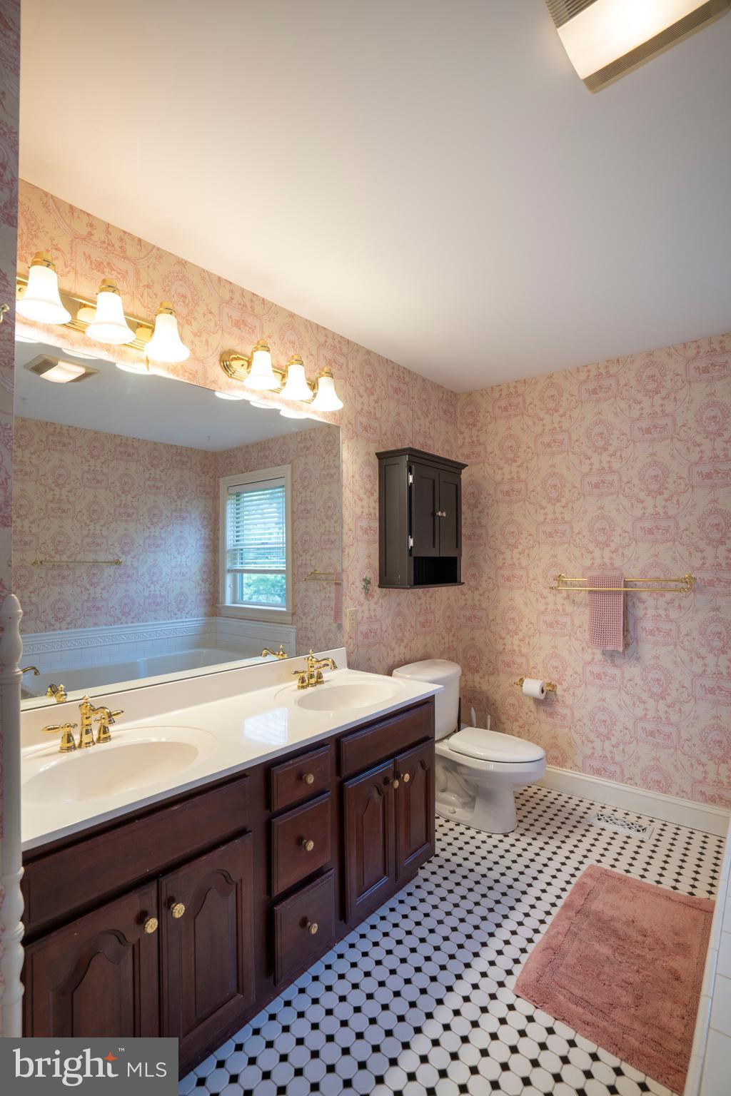 BARNBRIDGE - Residential