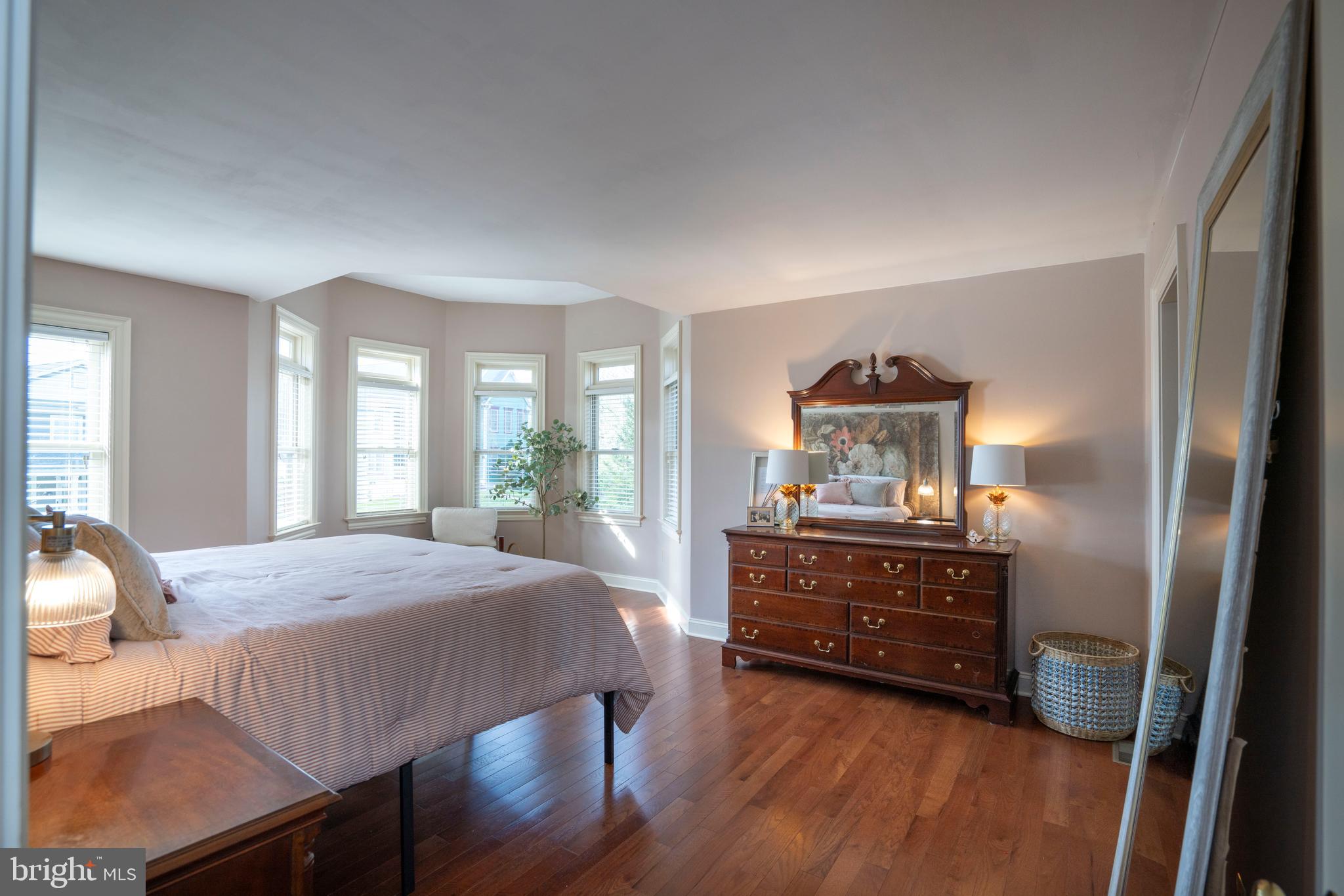 BARNBRIDGE - Residential