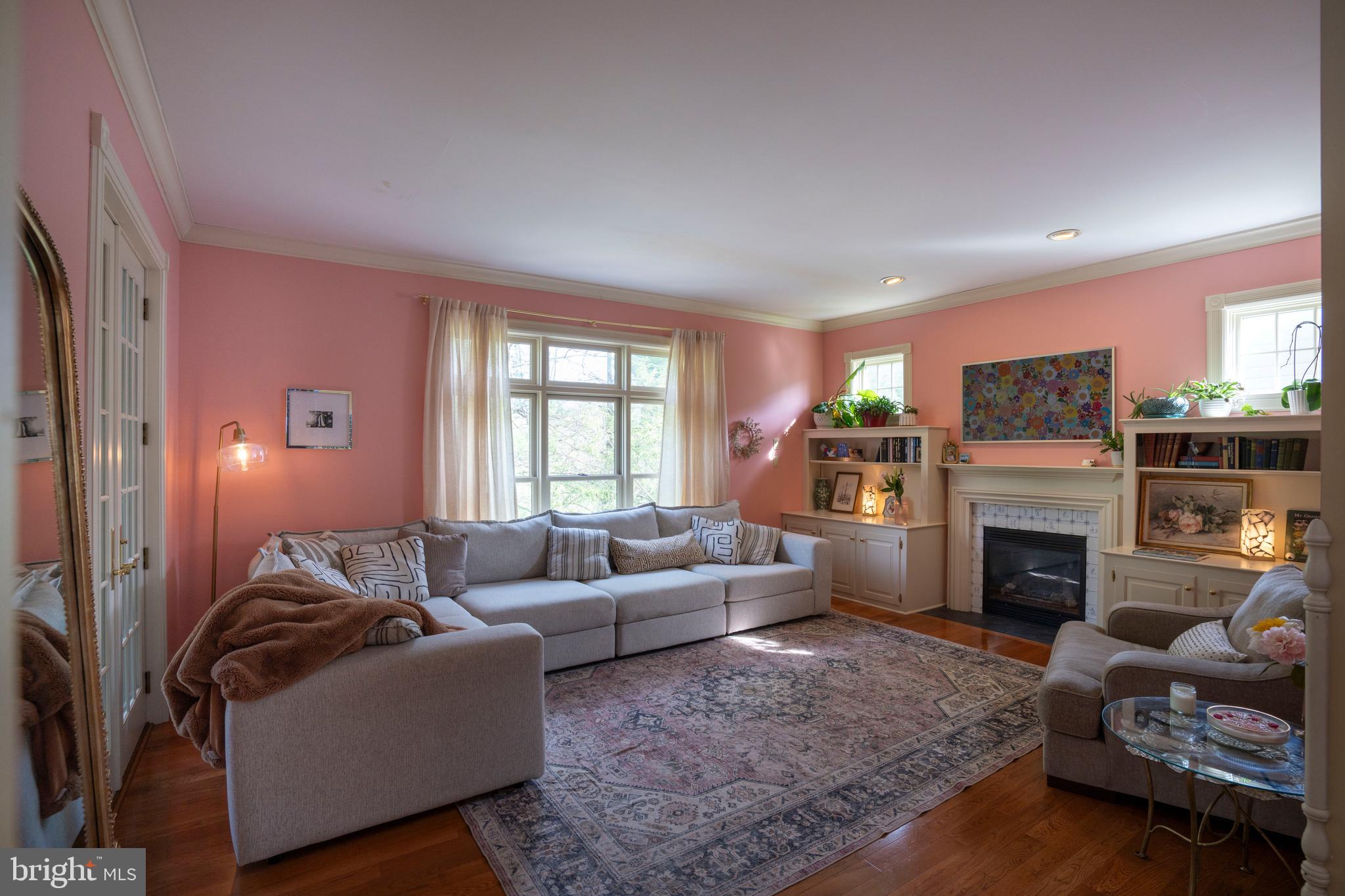 BARNBRIDGE - Residential