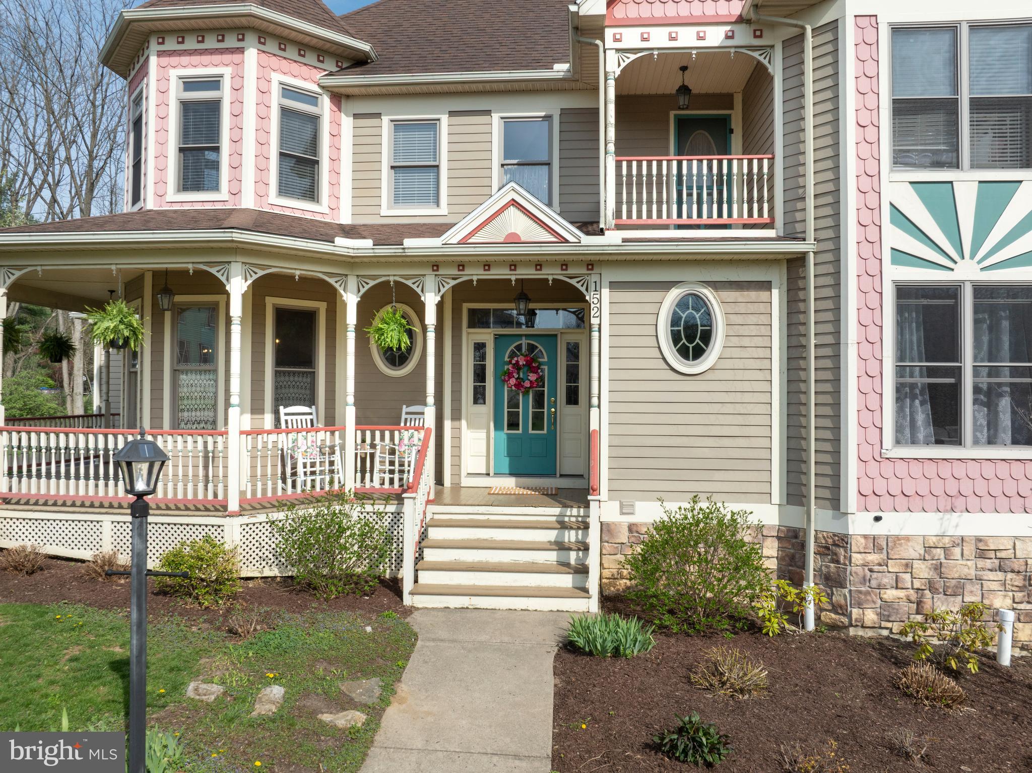 BARNBRIDGE - Residential