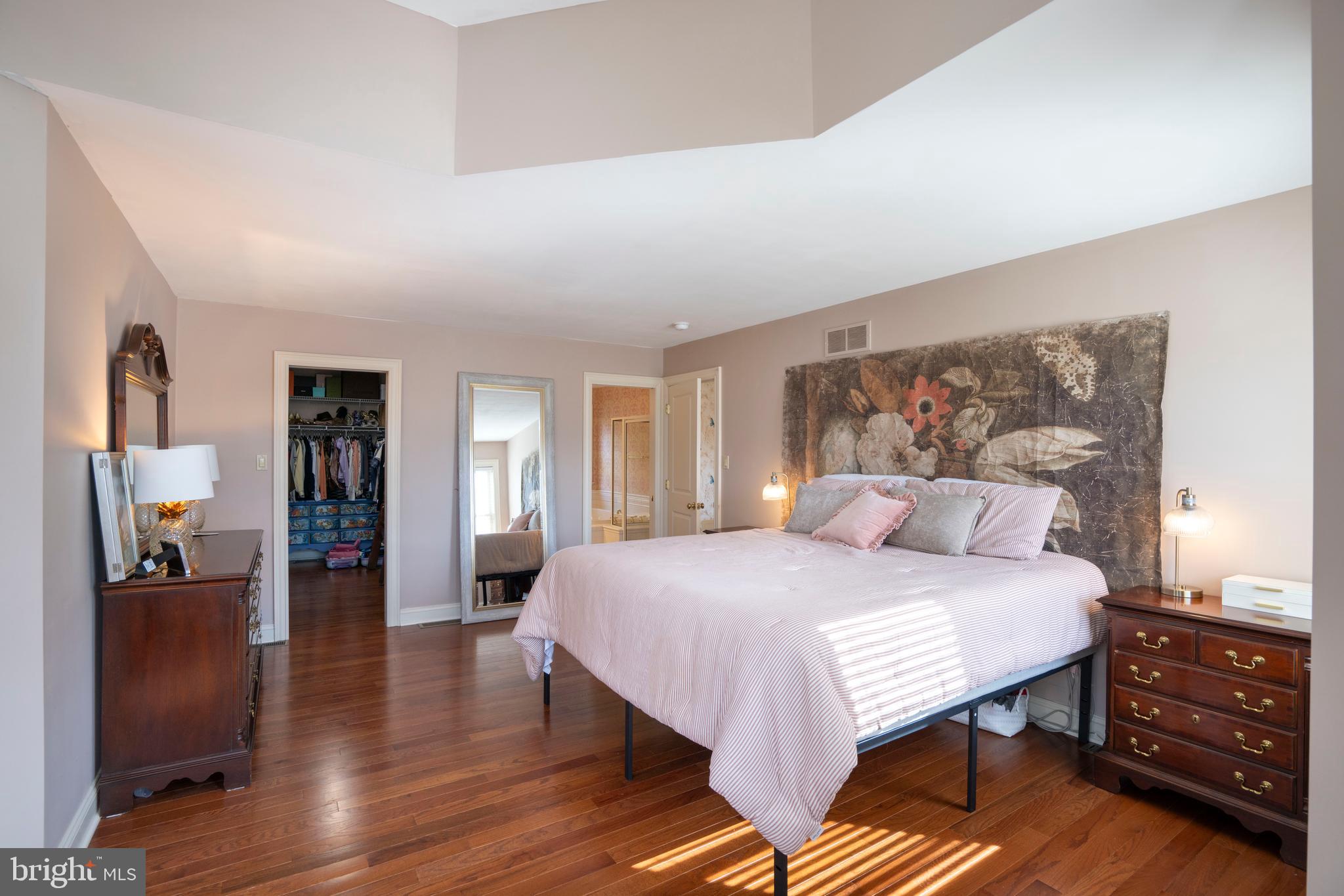 BARNBRIDGE - Residential