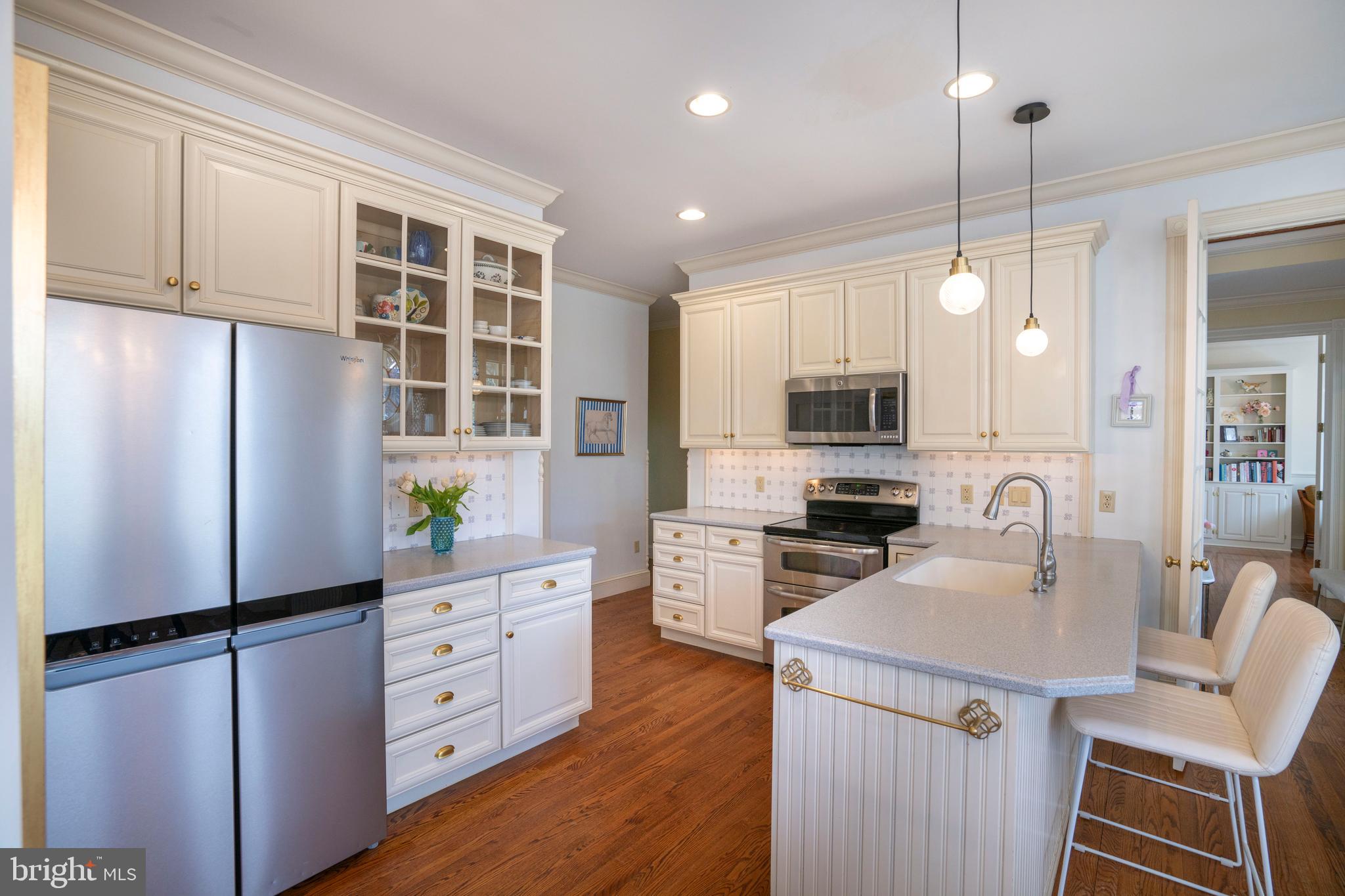 BARNBRIDGE - Residential