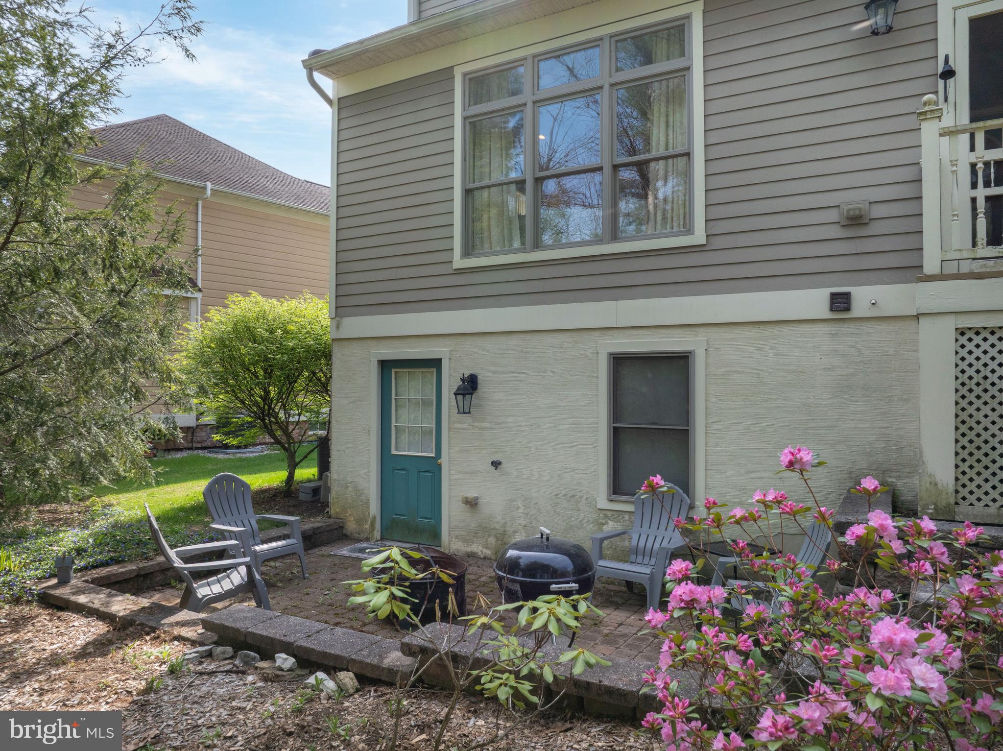 BARNBRIDGE - Residential