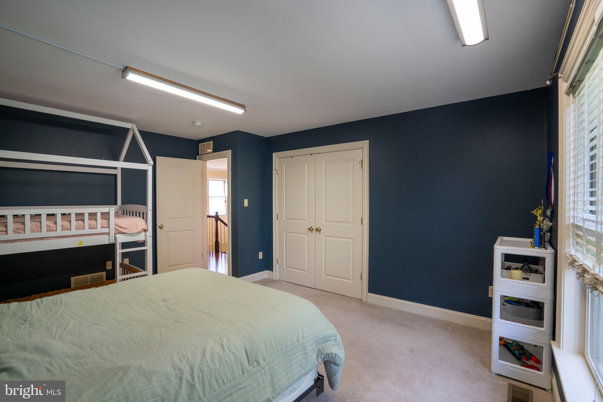 BARNBRIDGE - Residential