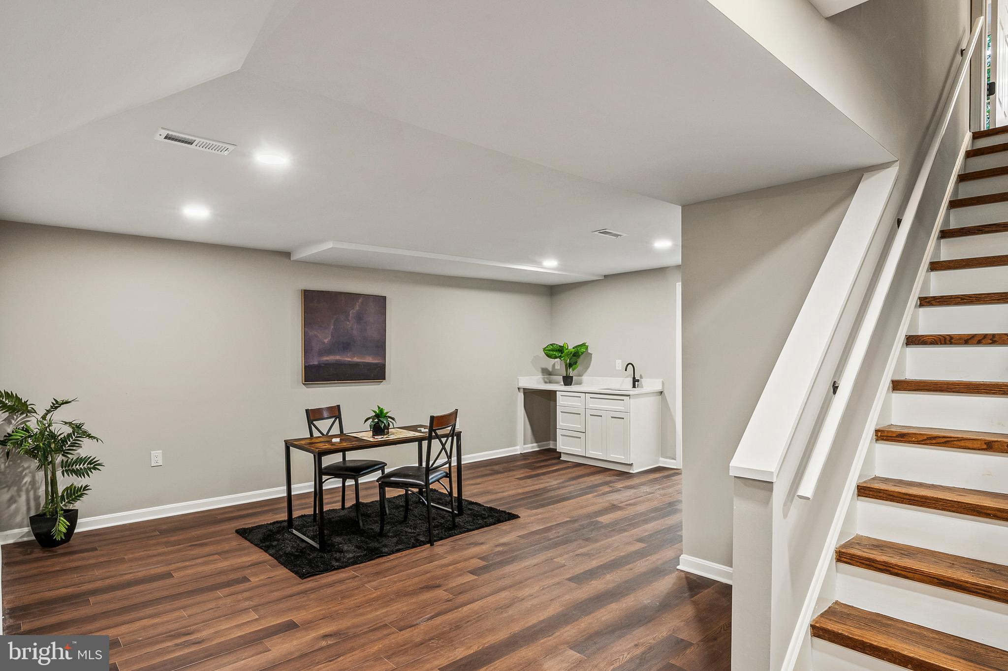 SHIPLEYS CHOICE - Residential