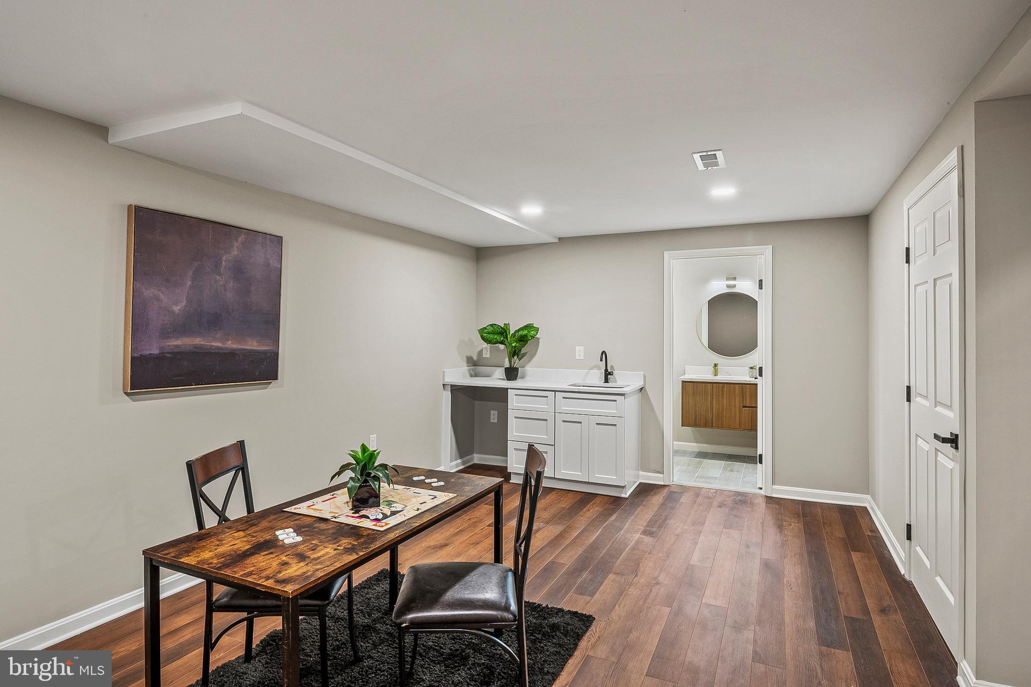 SHIPLEYS CHOICE - Residential