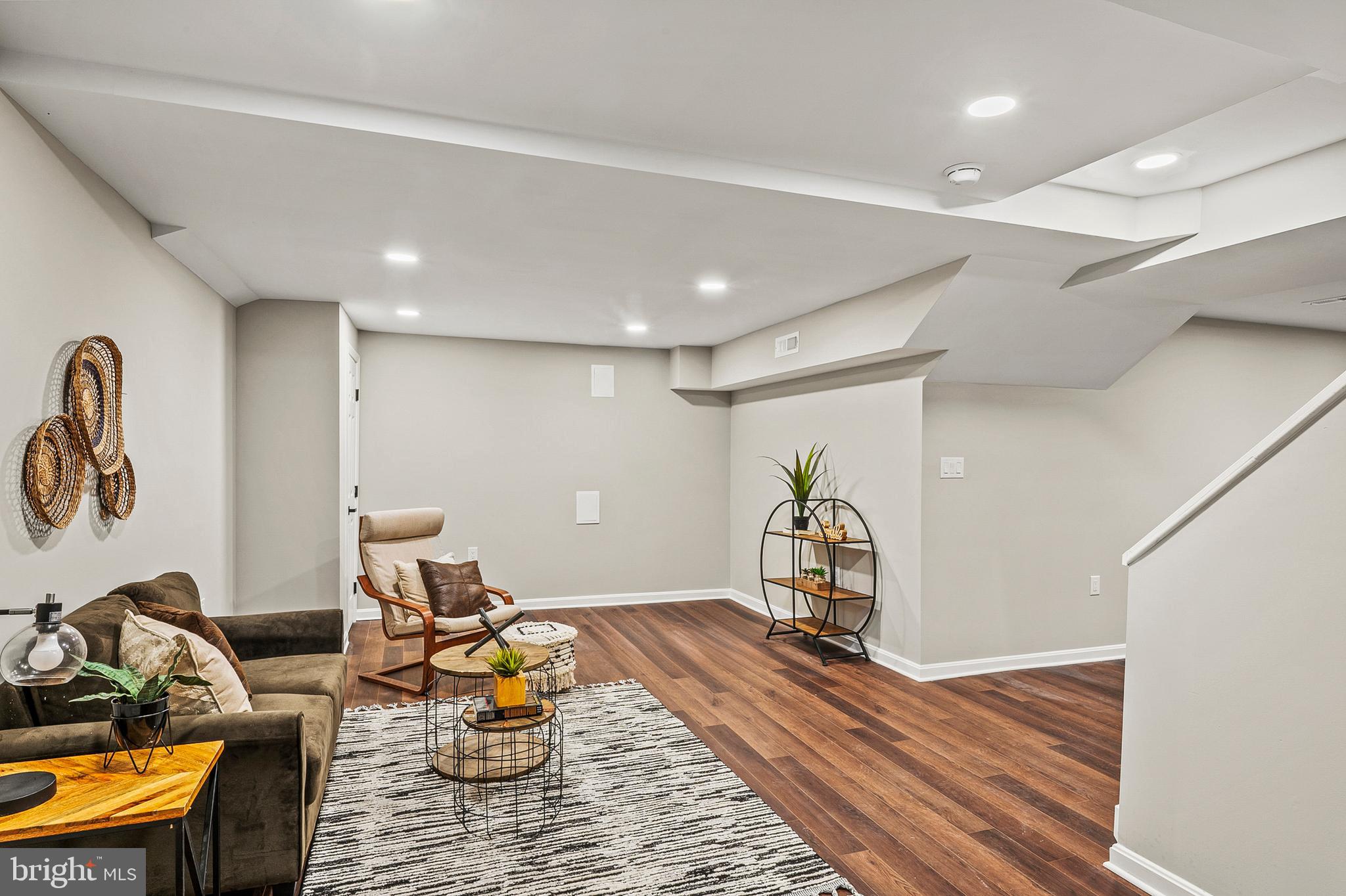 SHIPLEYS CHOICE - Residential