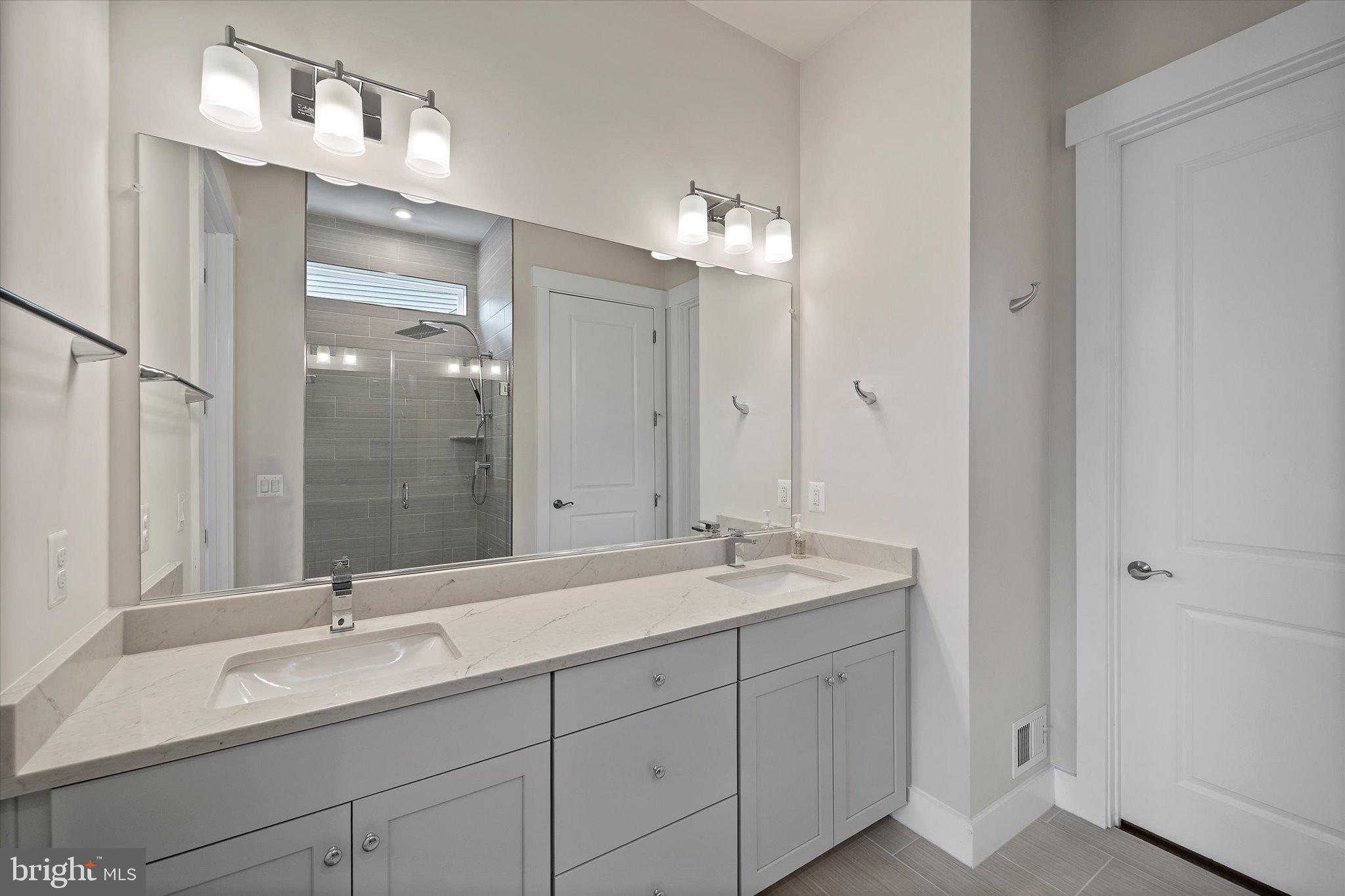 POLAND HILL - Residential