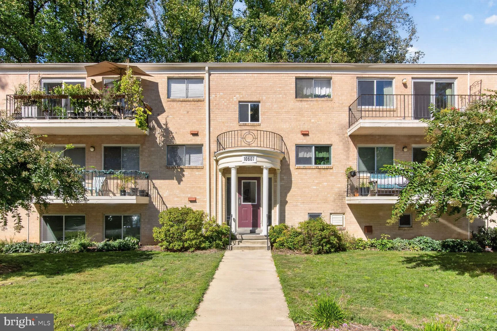 10607 Montrose Avenue Unit M-3, Bethesda, MD 20814