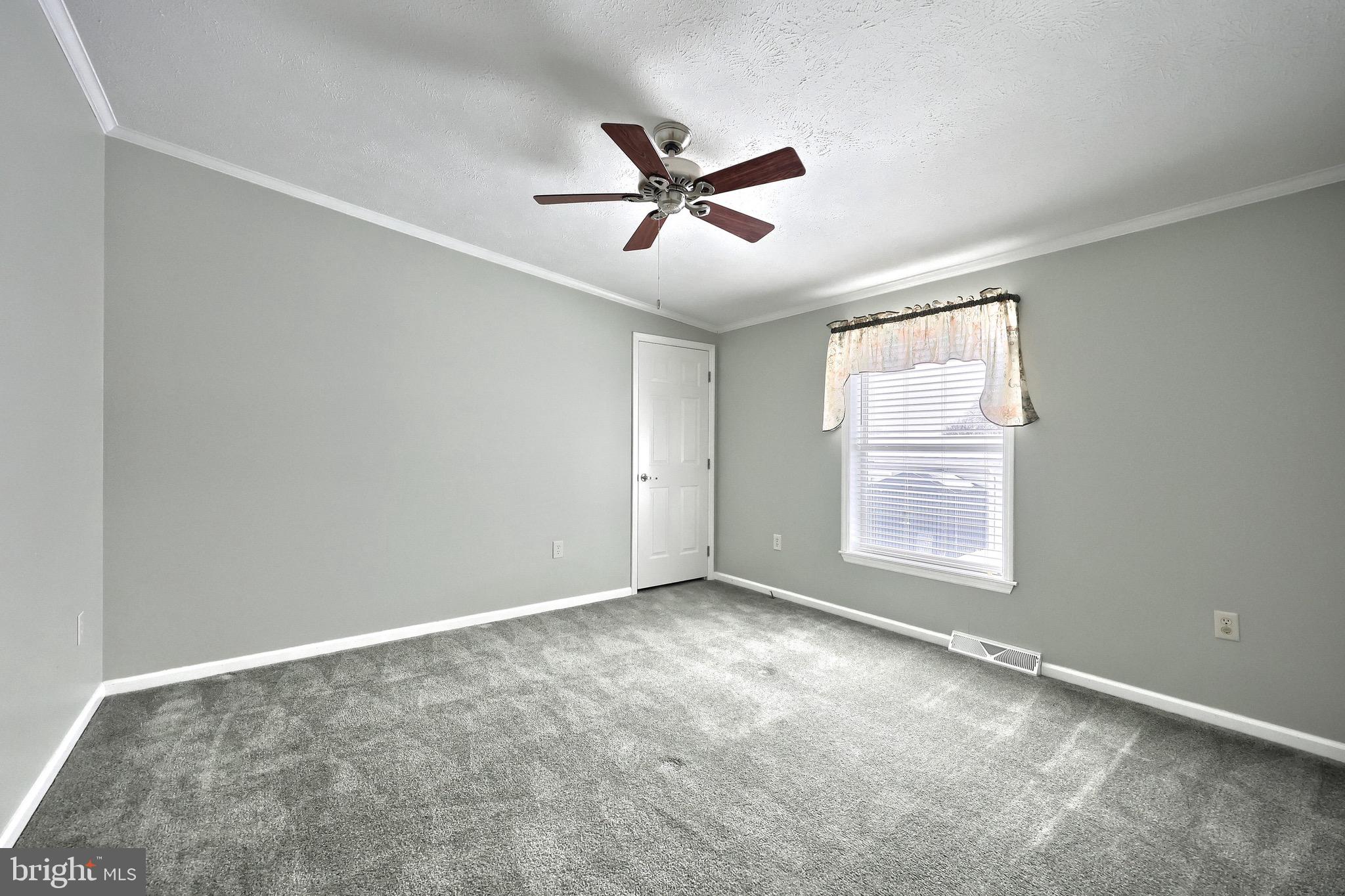 PINE RUN RETIREMENT COMMUNITY - Residential