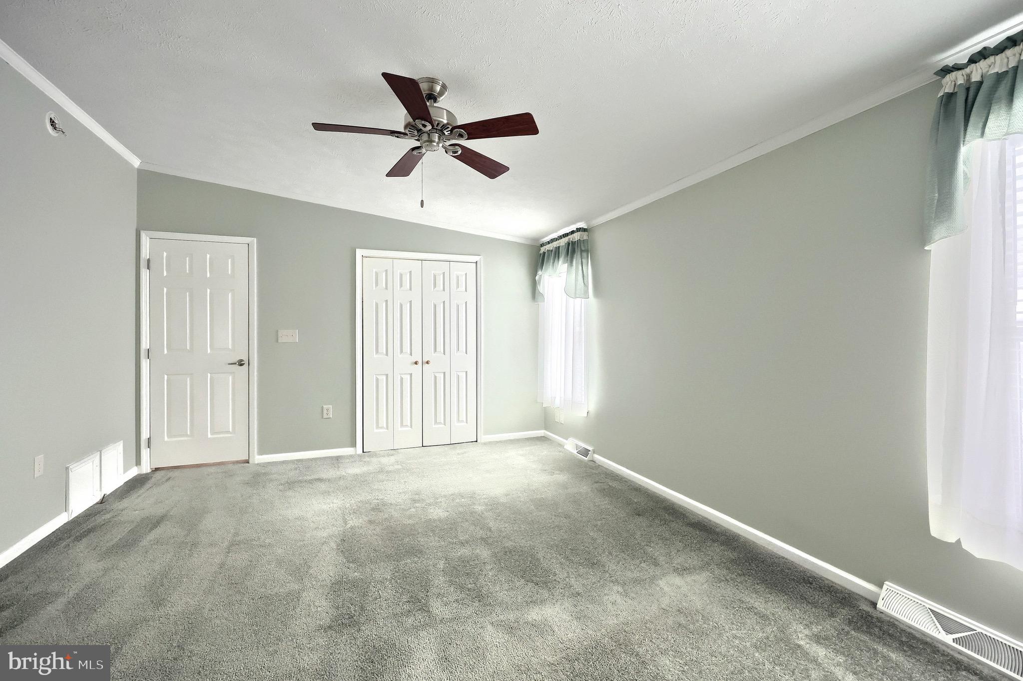 PINE RUN RETIREMENT COMMUNITY - Residential