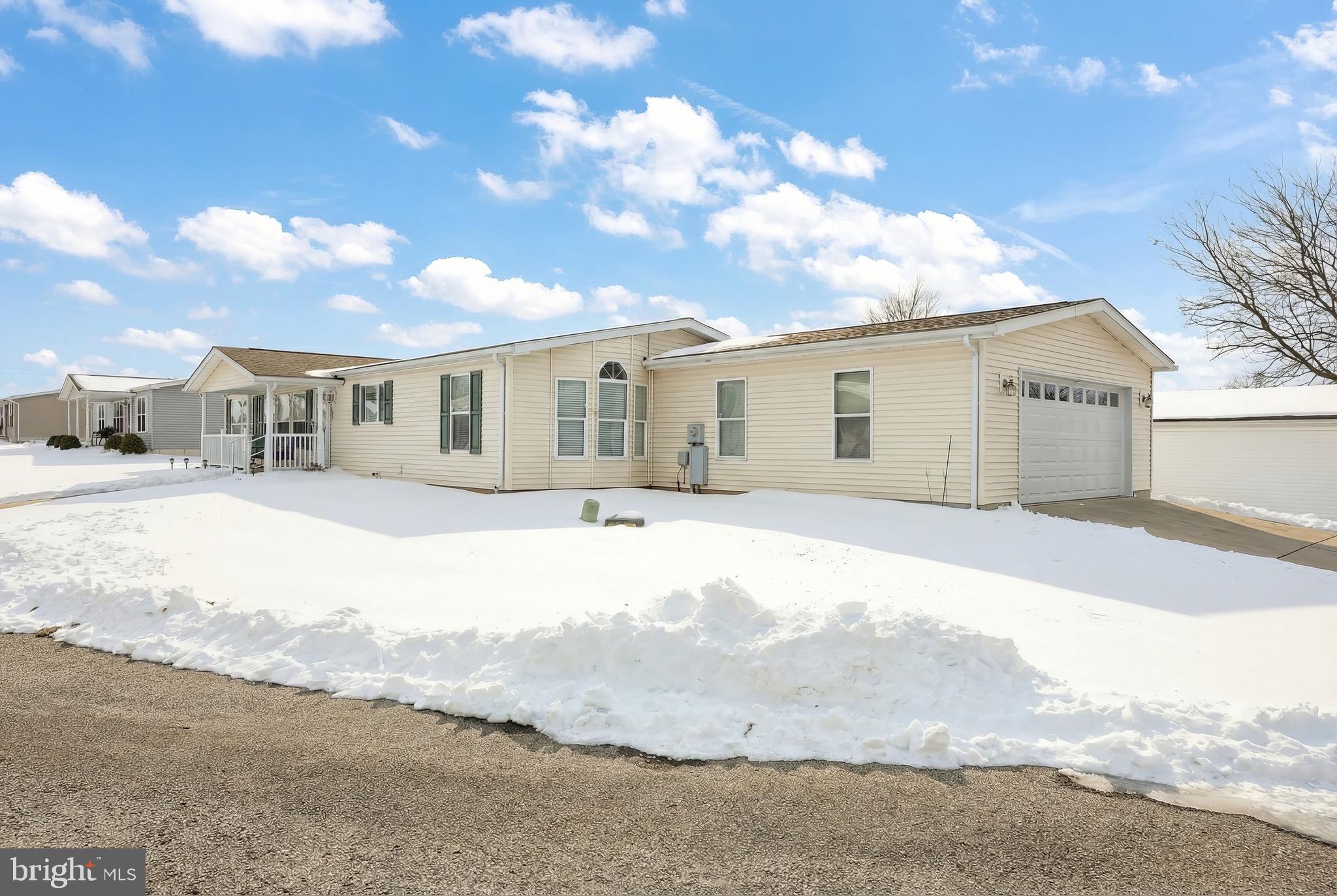 PINE RUN RETIREMENT COMMUNITY - Residential