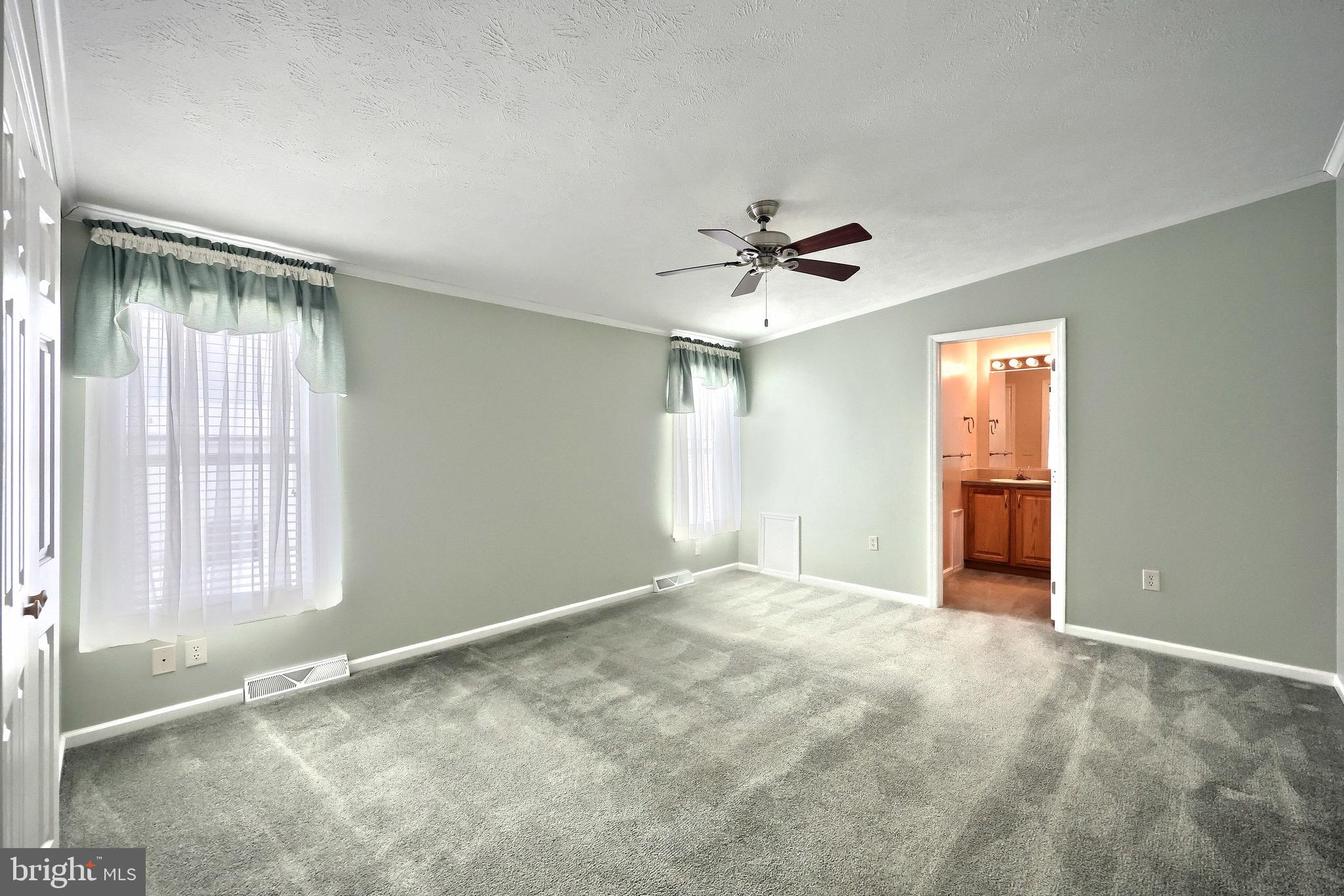 PINE RUN RETIREMENT COMMUNITY - Residential